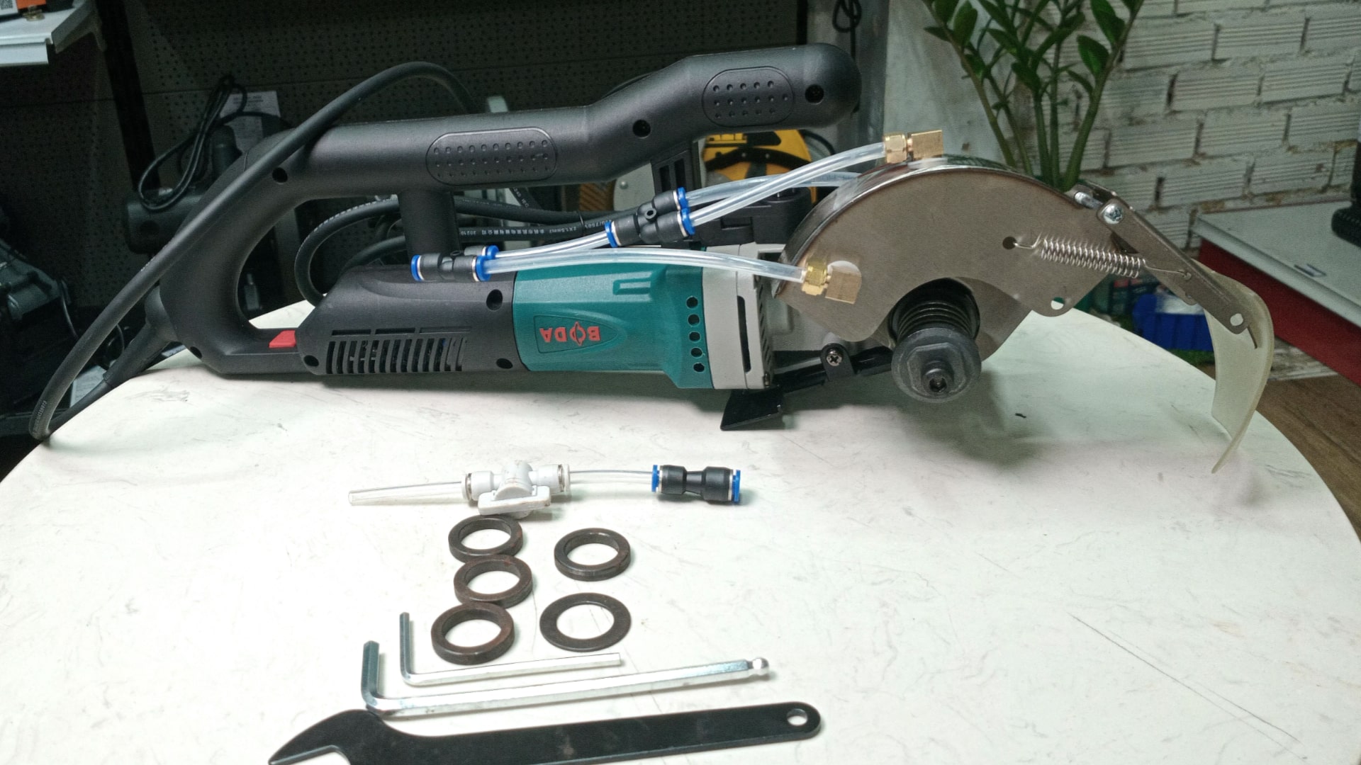 Máy cắt bê tông Boda CW-135