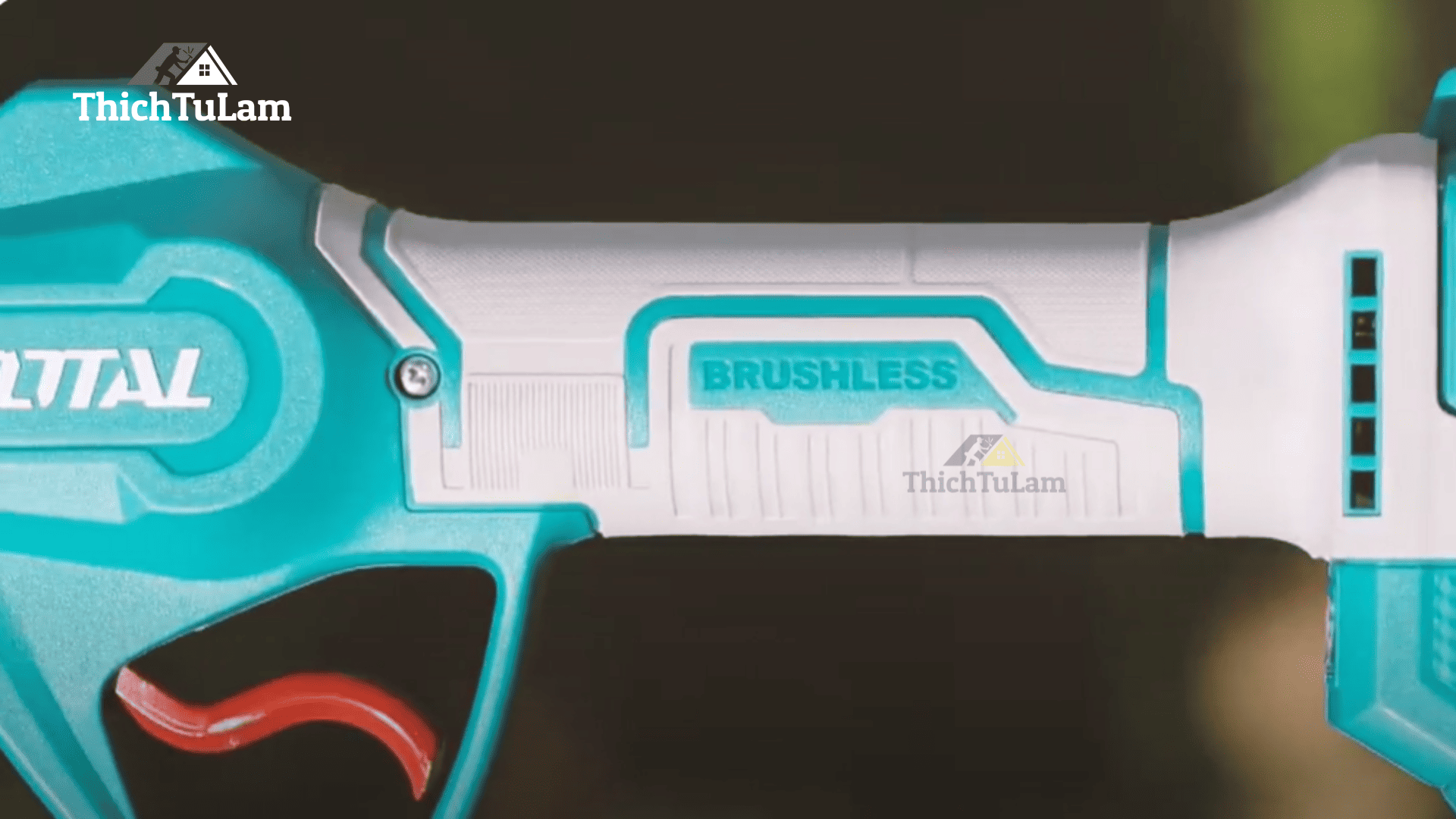 Máy cắt cành Total