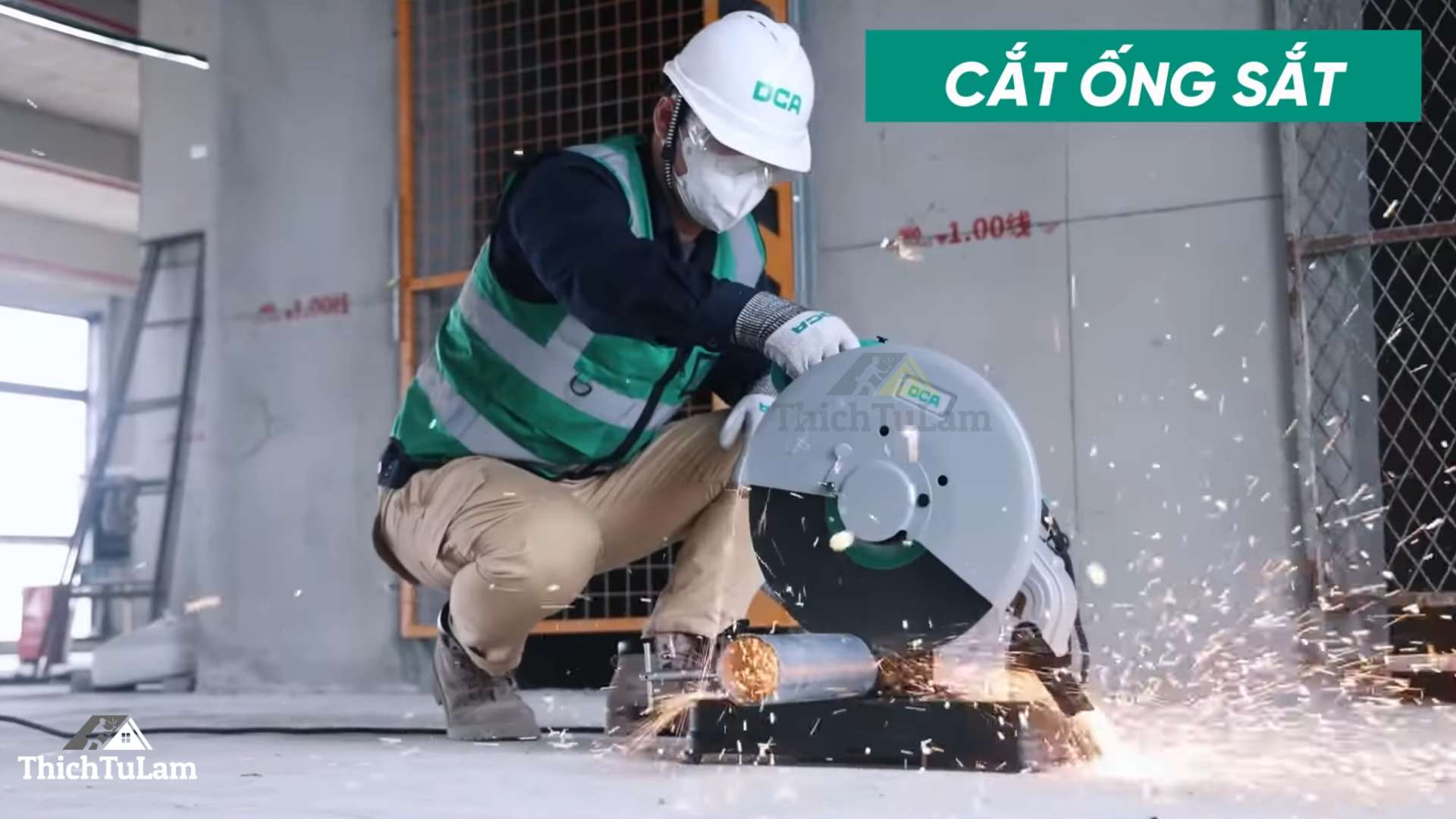 Máy cắt sắt bàn 355mm 2200W DCA AJG04-355S