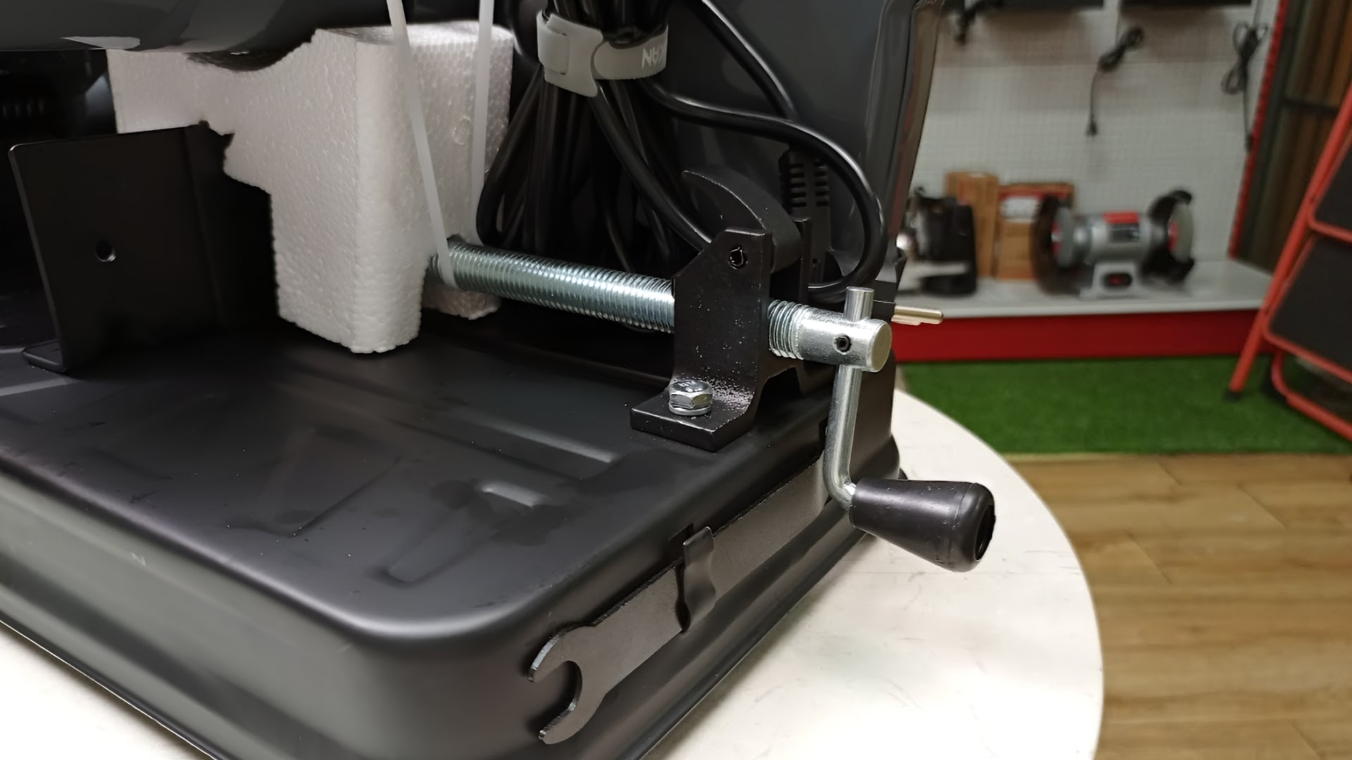 Máy cắt sắt hợp kim tua chậm 2900W 355mm Hukan HK-G2-CHK2900W