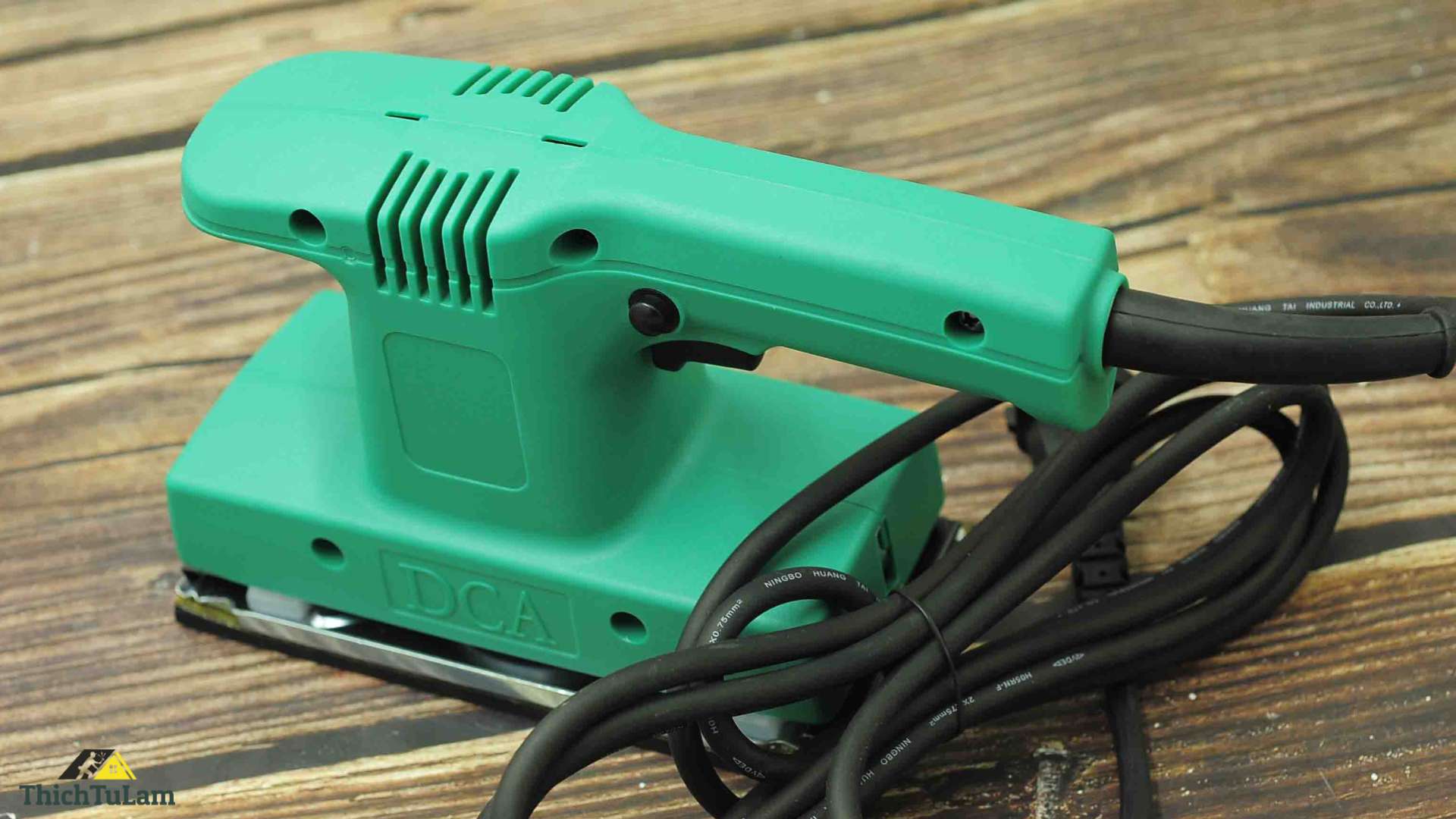 Máy chà nhám rung chữ nhật DCA ASB185