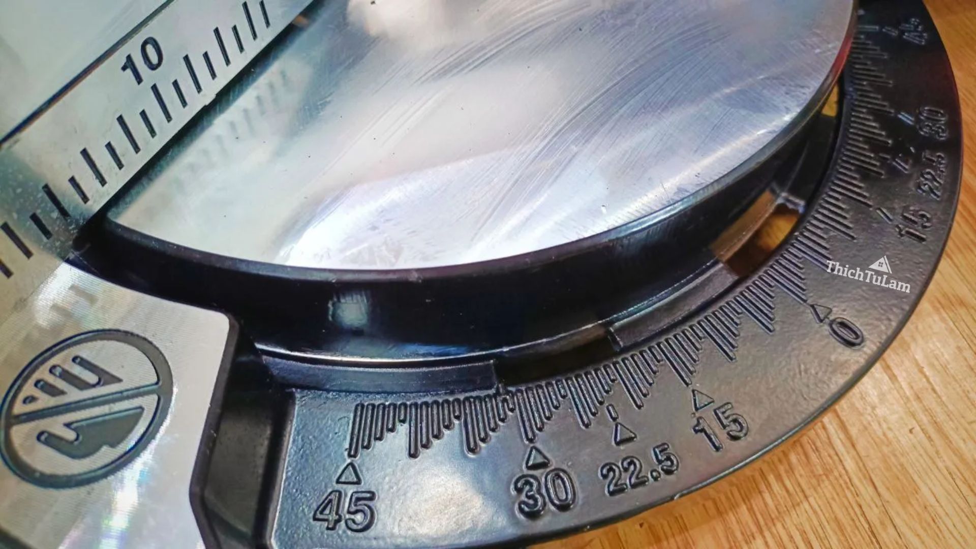 Máy cắt nhôm trượt 2000W 255-260mm BODA M1017