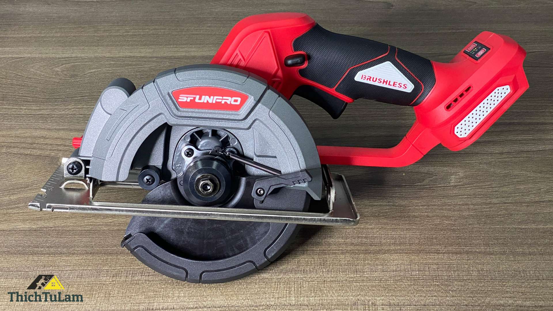 Máy Cưa Đĩa Pin Sfunpro SFD20G150A