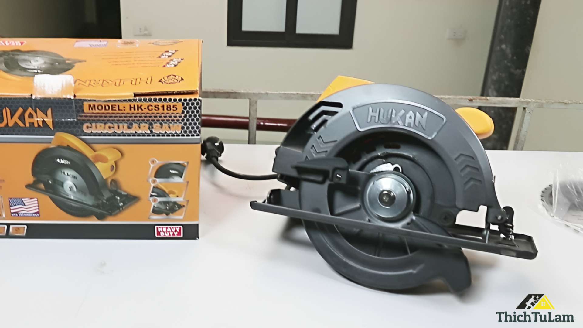 Máy cưa gỗ Hukan HK-CS185