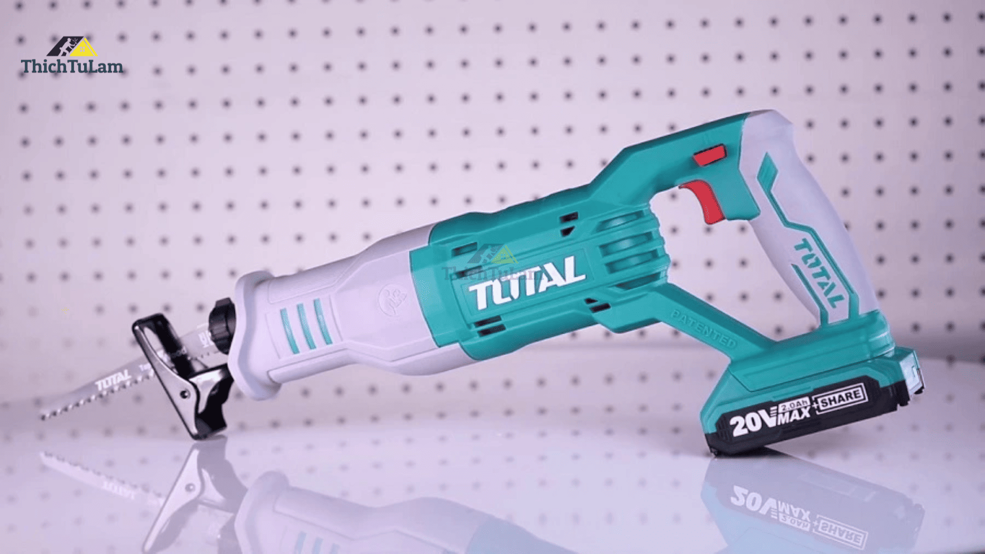 Máy Cưa Kiếm Pin Total