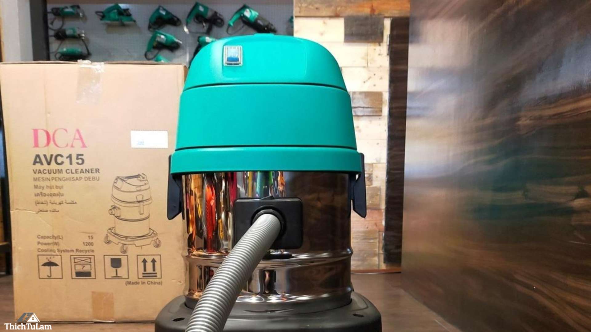 Máy hút bụi công nghiệp 15 Lít 1200W DCA AVC15