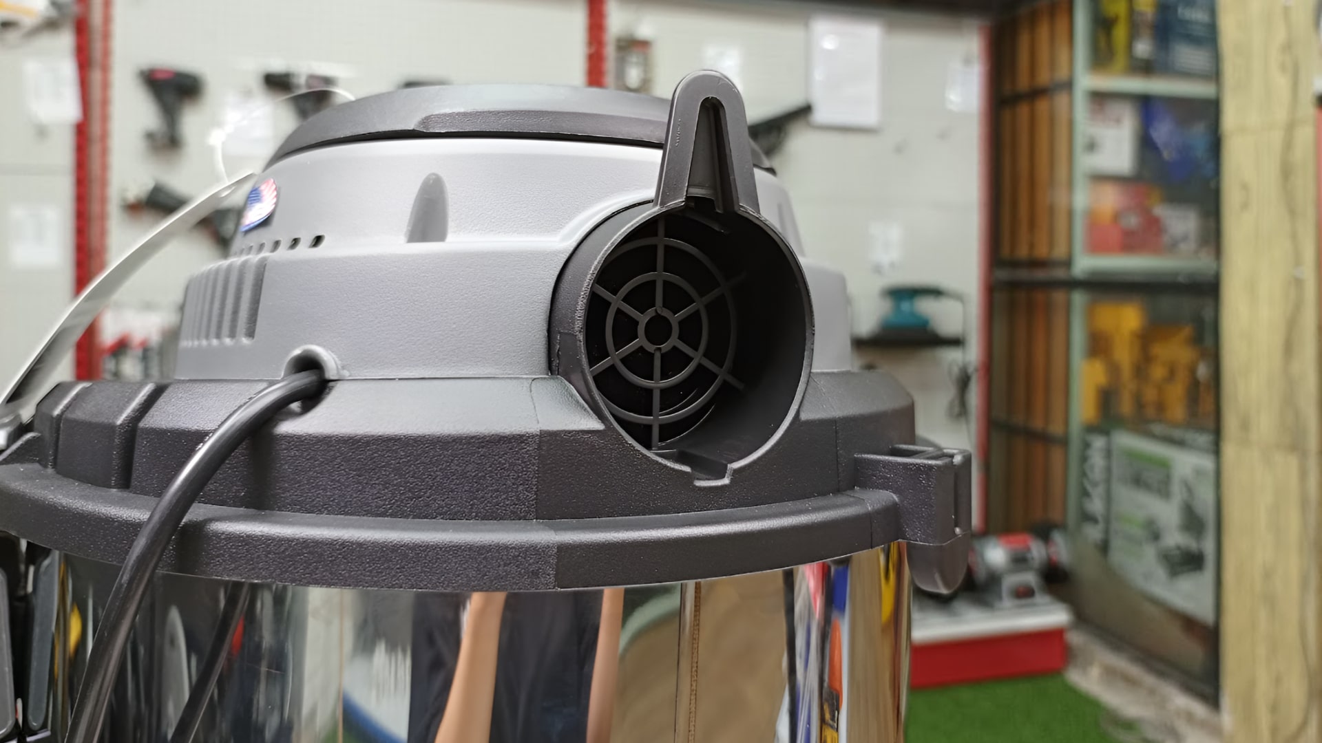 Máy hút bụi công nghiệp 15l Hukan HK-G2-HBCN15L