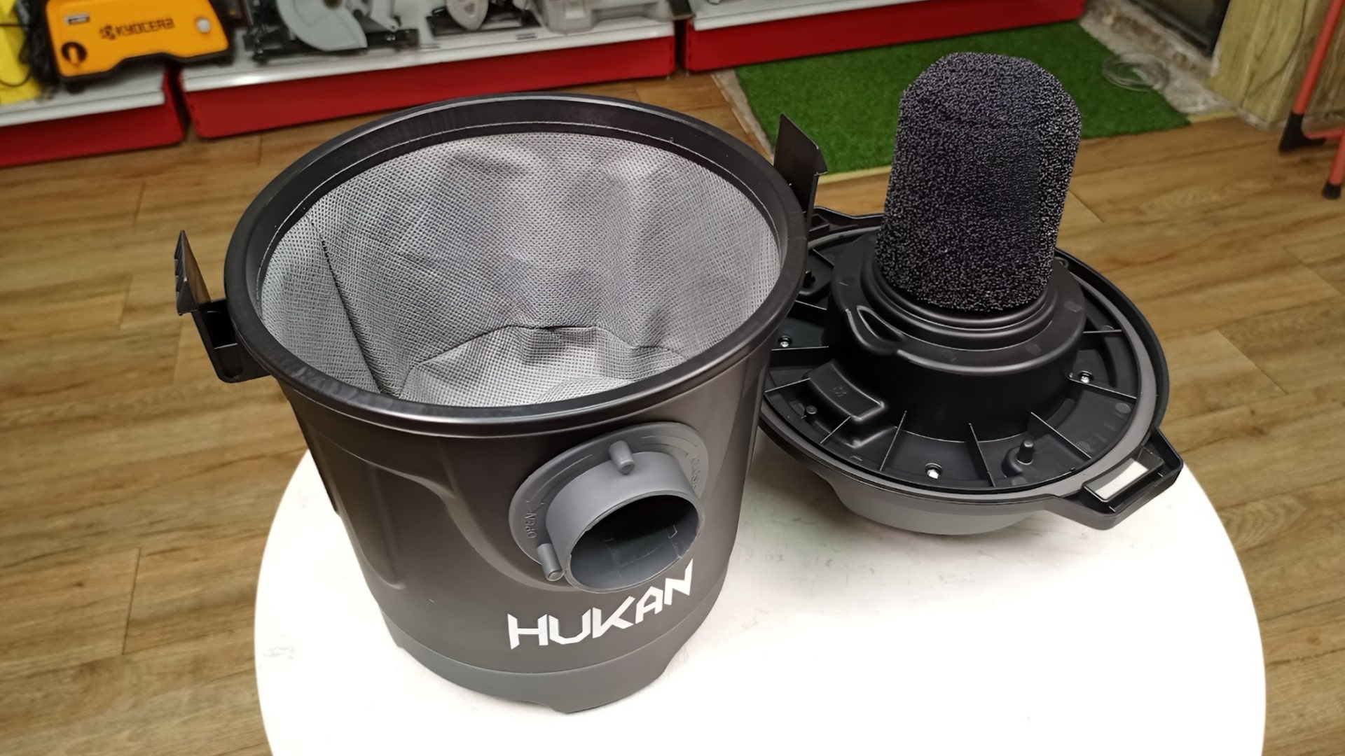 Máy hút bụi 10L Gen 2 Hukan HK-G2-HBCN10L