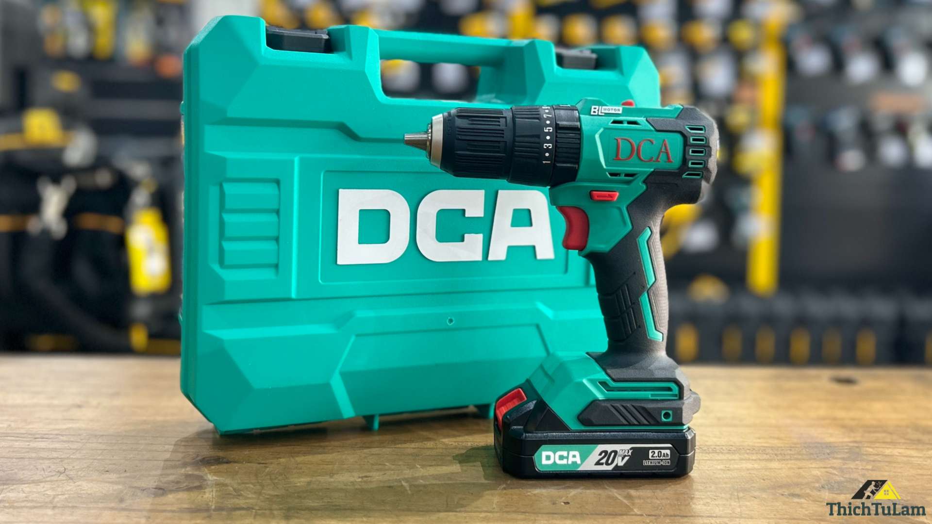 Máy khoan động lực có búa, không chổi than pin 20V/2.0Ah DCA ADJZ2050iDM