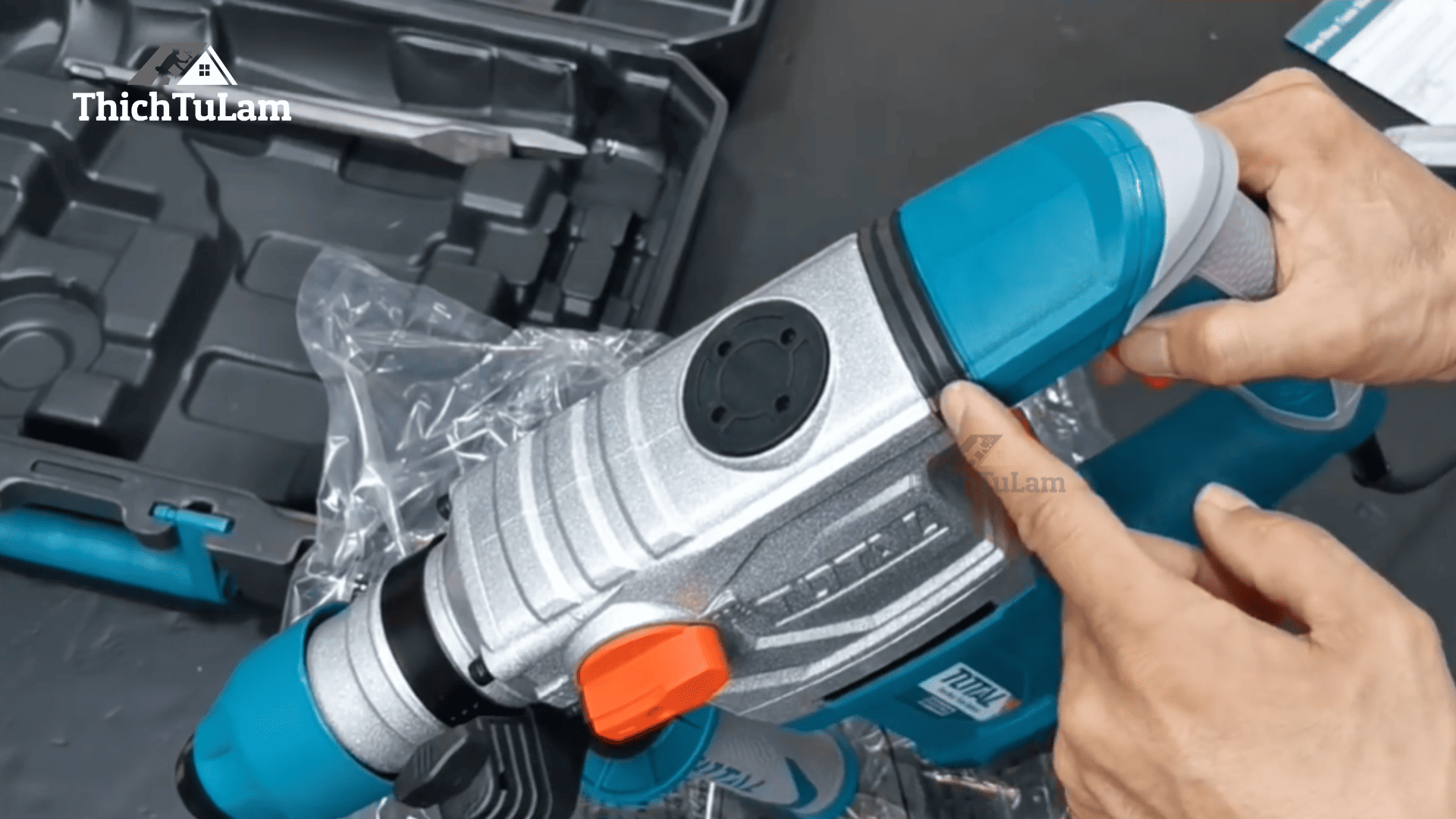 Máy khoan đục bê tông Total