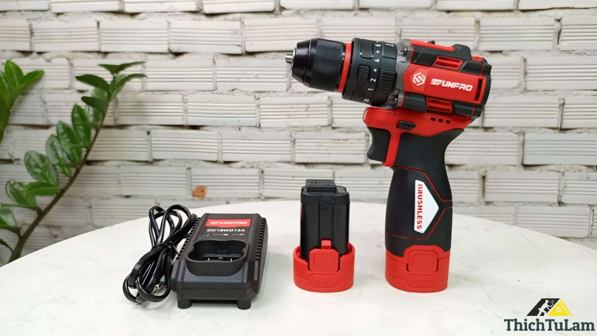 Bộ máy khoan pin 16V không búa 10mm Sfunpro S2AH7916 (2 pin 1 sạc)