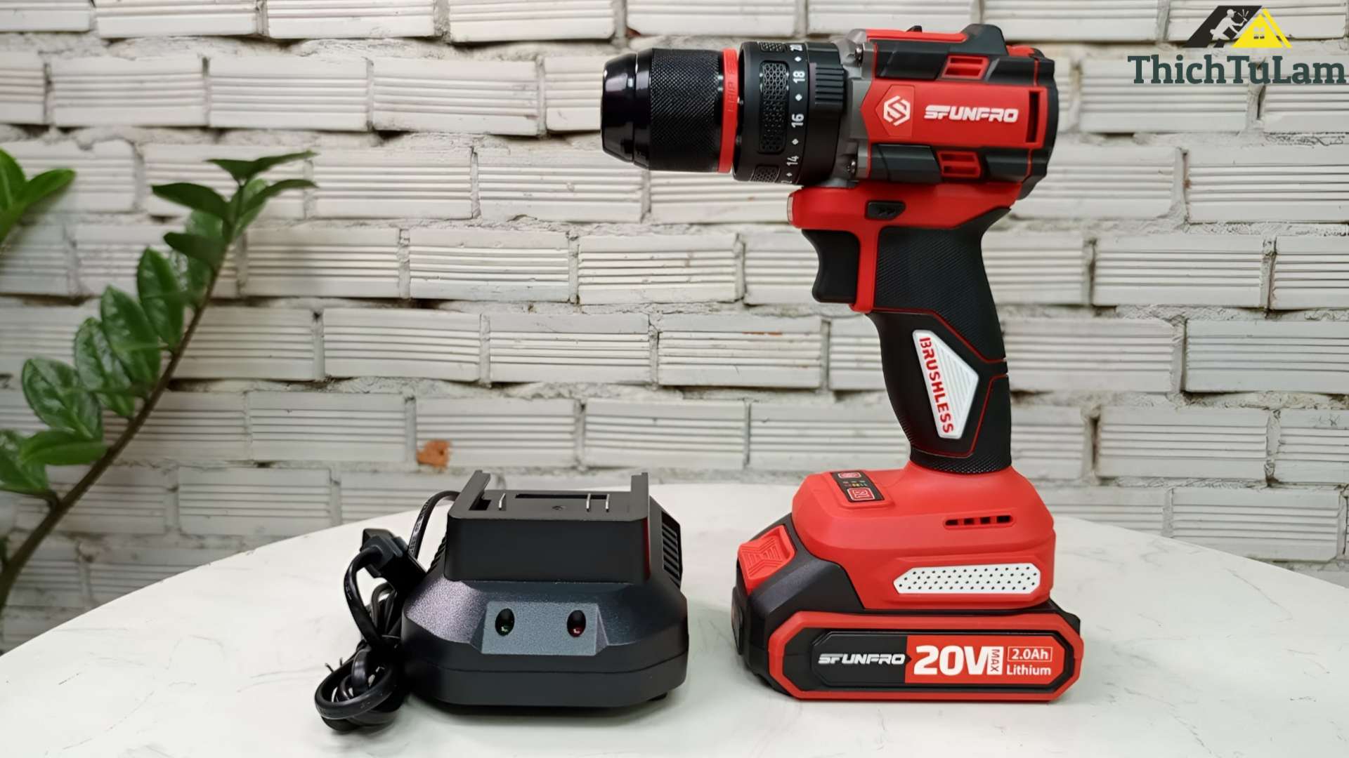 Máy khoan Pin 20V động lực 13mm (1 pin + 1 sạc) Sfunpro S20BL6813R.1