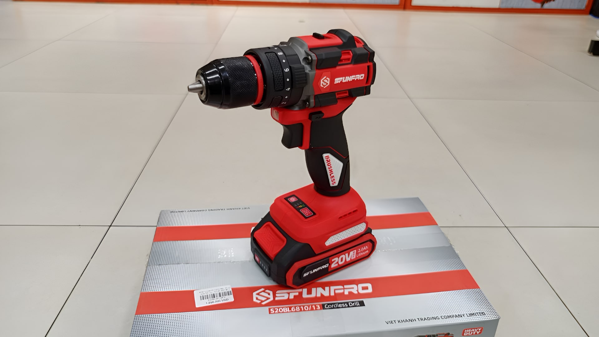 Máy khoan Pin 20V động lực 10mm (2 pin + 1 sạc) Sfunpro S20BL6810R.2