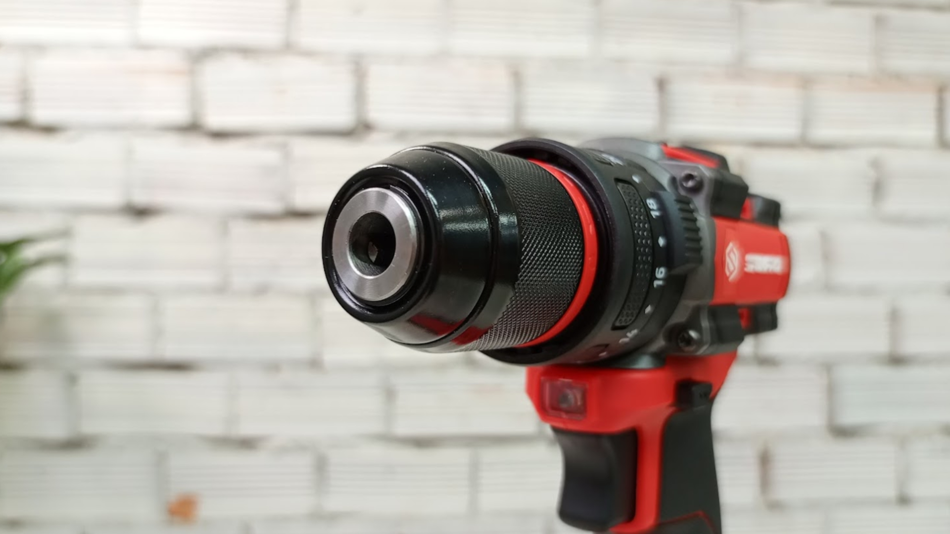 Máy khoan Pin 20V động lực 10mm (2 pin + 1 sạc) Sfunpro S20BL6810R.2