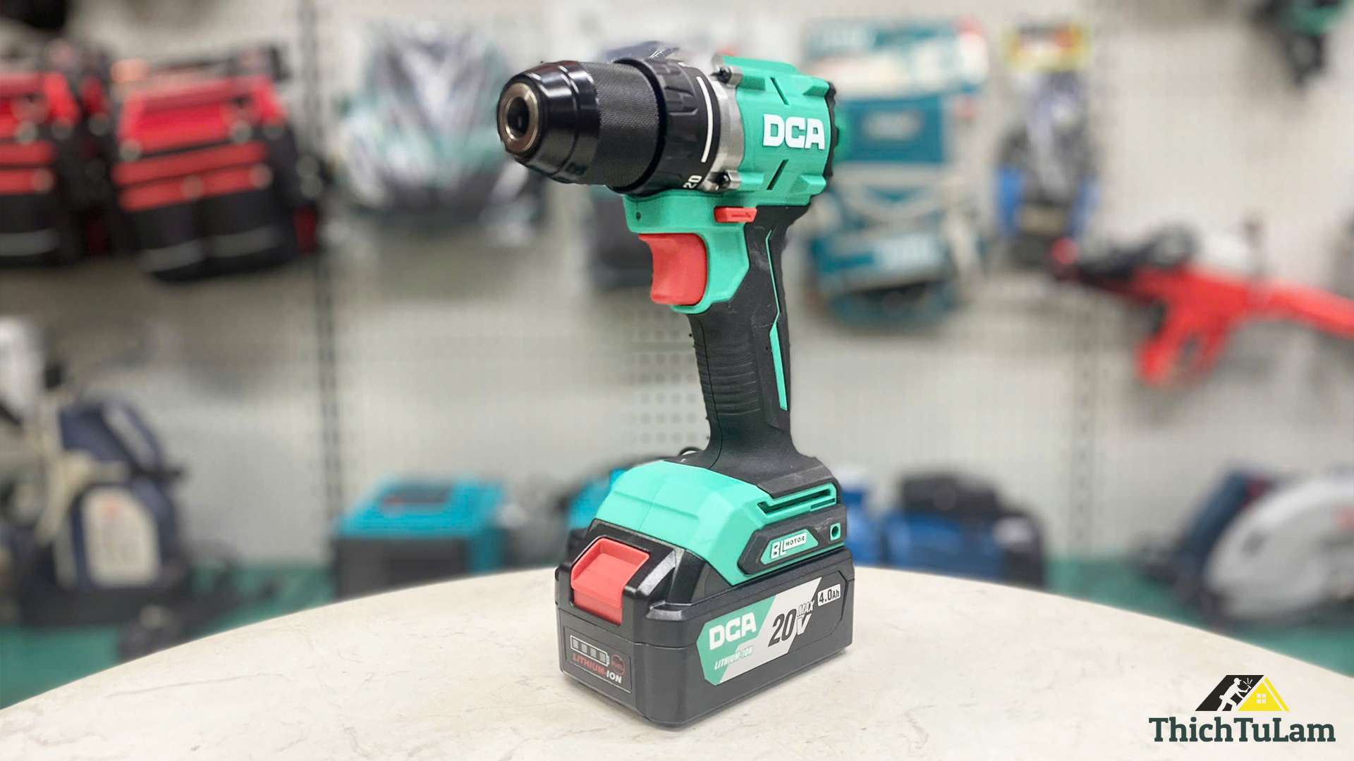 Máy khoan pin không chổi than 1 pin 1 sạc DCA ADJZ2060ADM