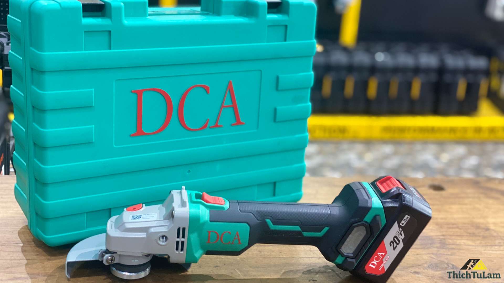 Máy mài Góc không chổi than Dùng Pin DCA ADSM03-125DM