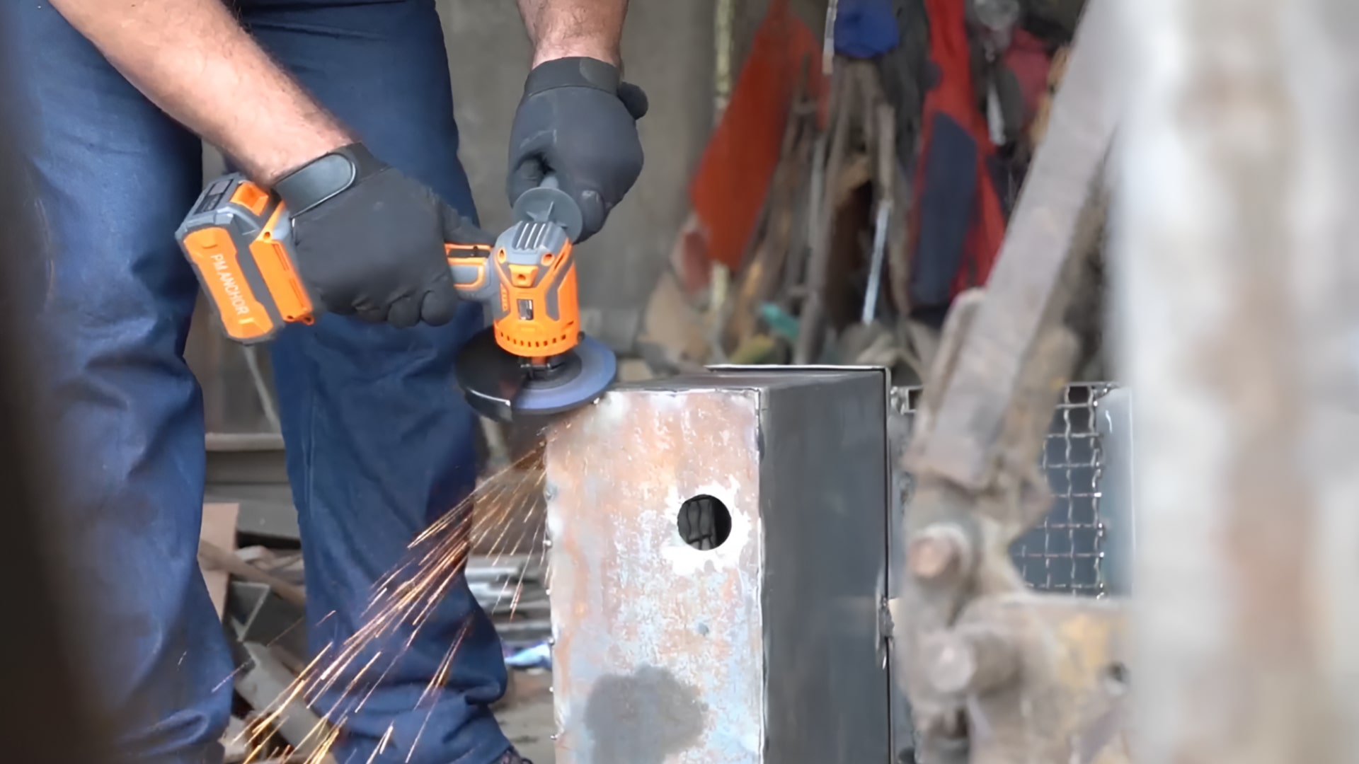 Máy mài pin 20V Anchor DCA2 Đánh giá chi tiết và chuyên nghiệp