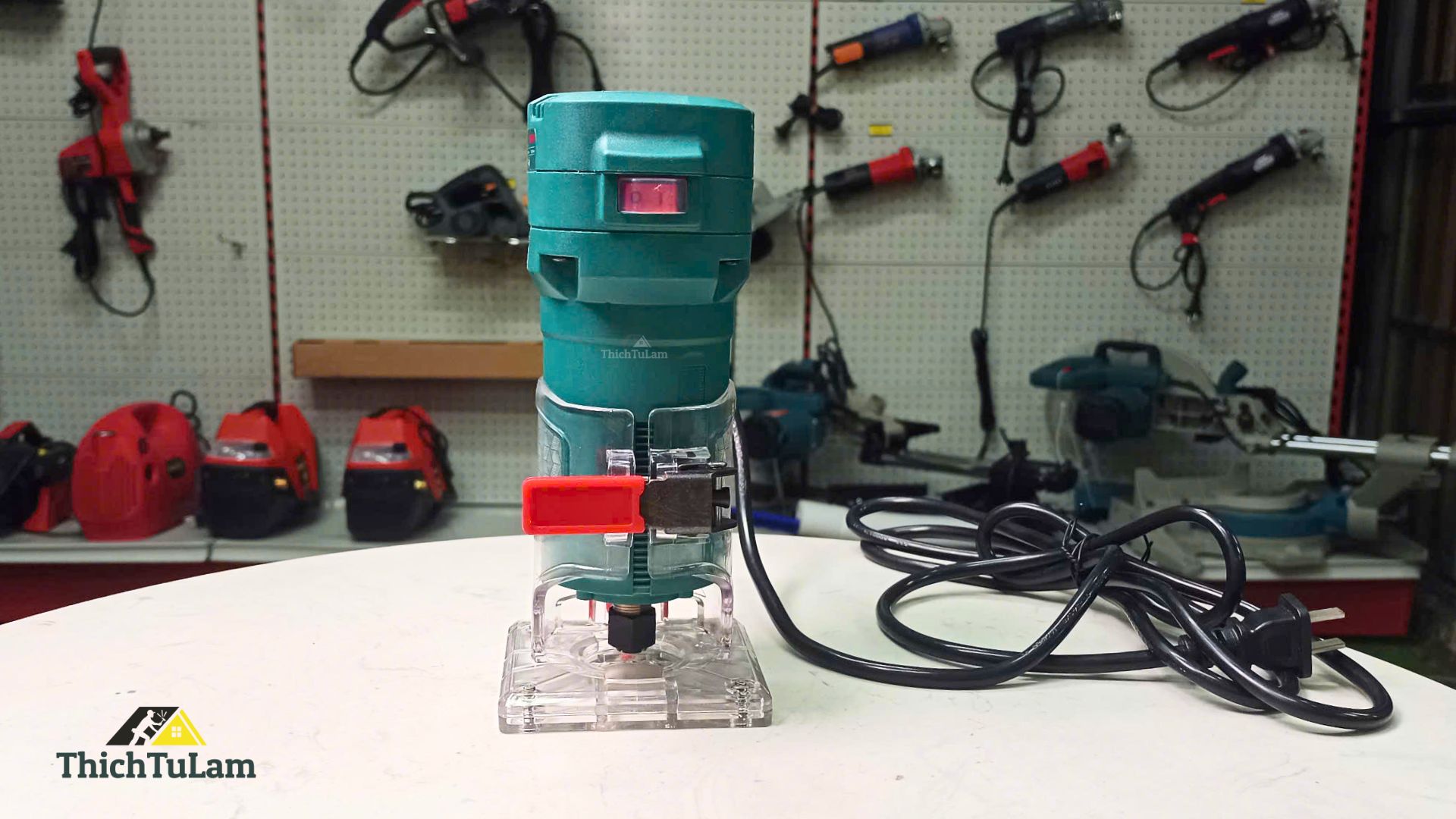 Máy phay đánh cạnh gỗ công suất 600W cốt 6.35mm BODA R7-6