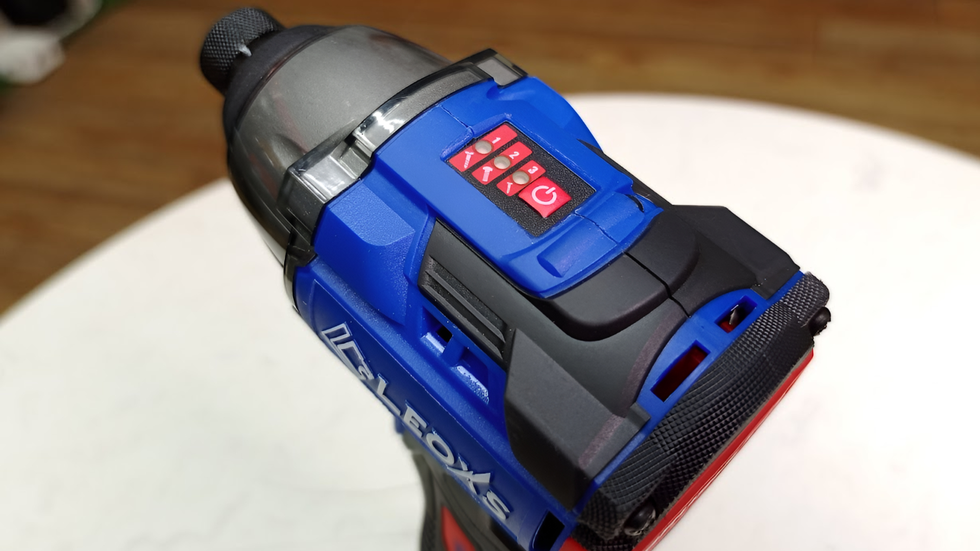 Máy siết vít dùng pin 16V Leoxs LXS16-IS140BL-CB