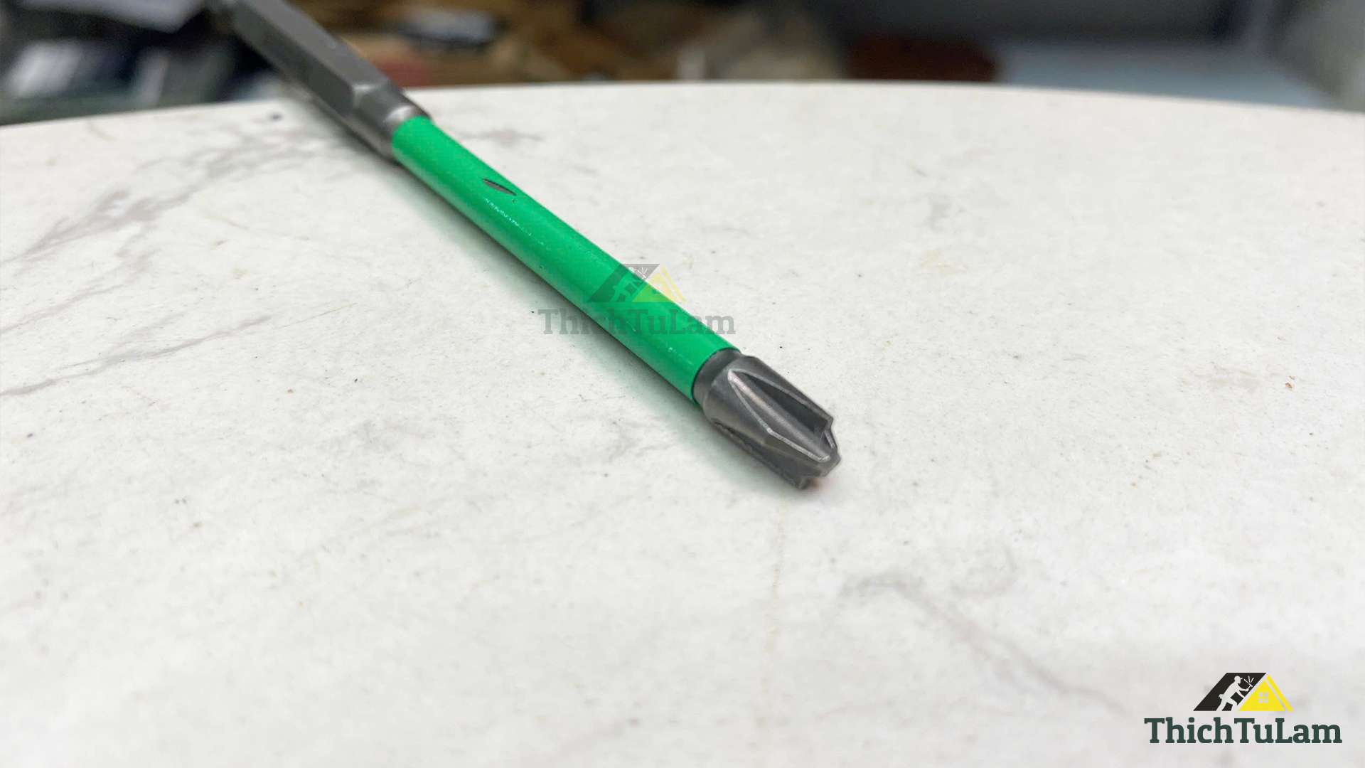 Mũi vít vặn ốc CB FPH2 x 110mm bằng thép S2 (vỉ 10 cái) Brosco BRE55FPH2110