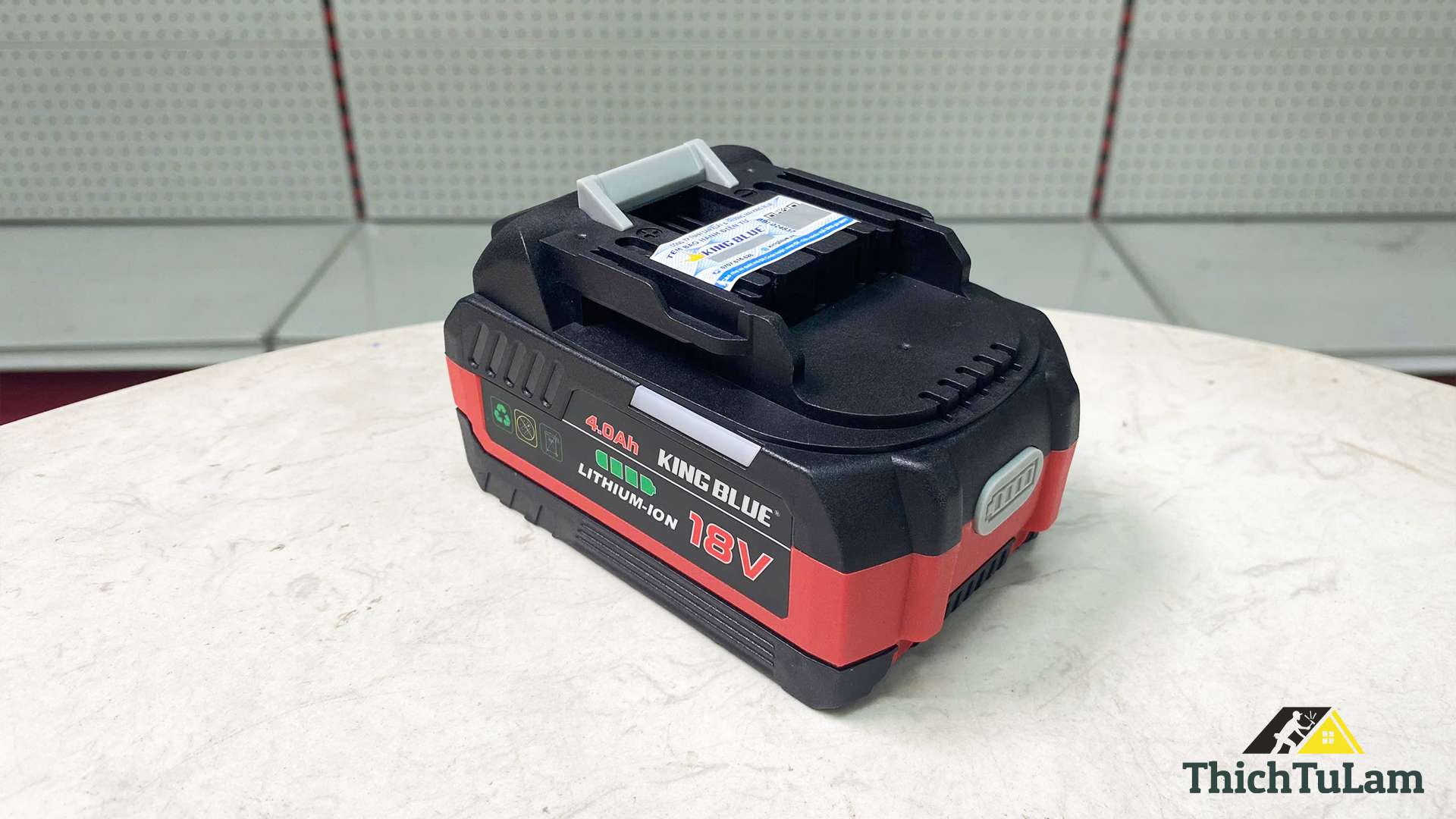 Pin 4.0Ah chân Makita Kingblue MP4018