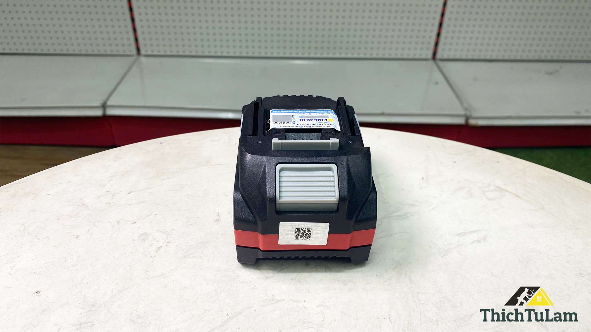 Pin 4.0Ah chân Makita Kingblue MP4018