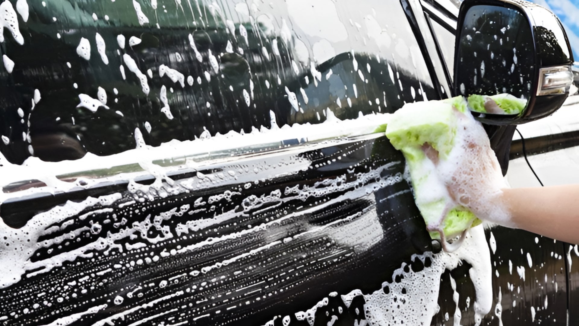 Lý do rửa xe bằng tay là lựa chọn tốt nhất