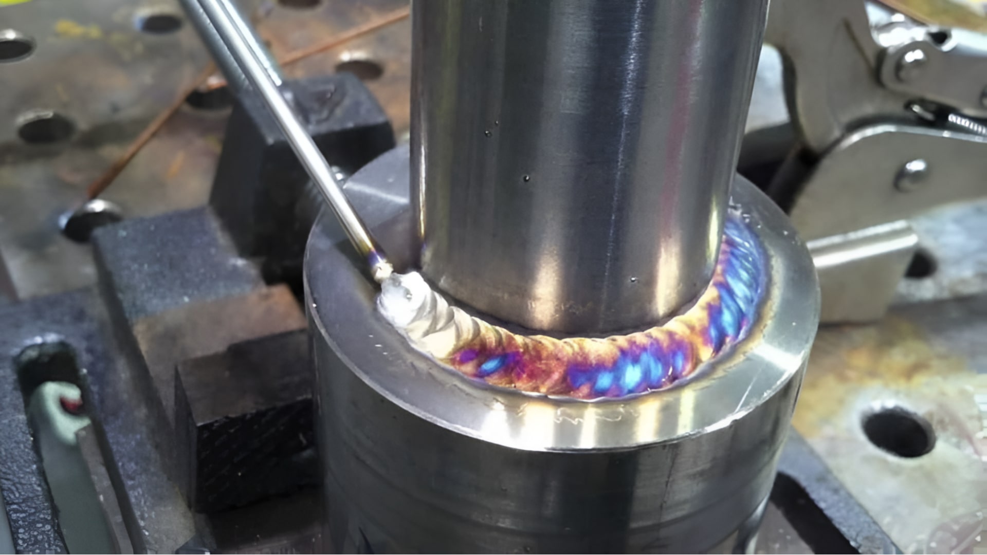 Sự cần thiết của kim loại nạp trong máy hàn TIG