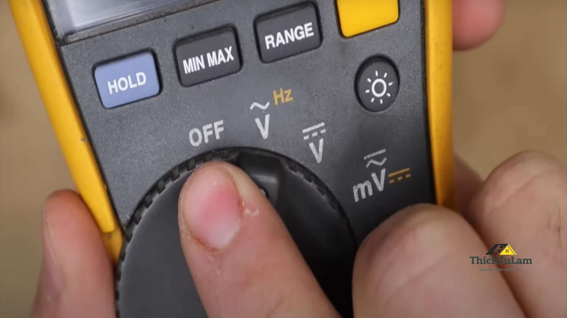 Đo điện áp xoay chiều (AC)