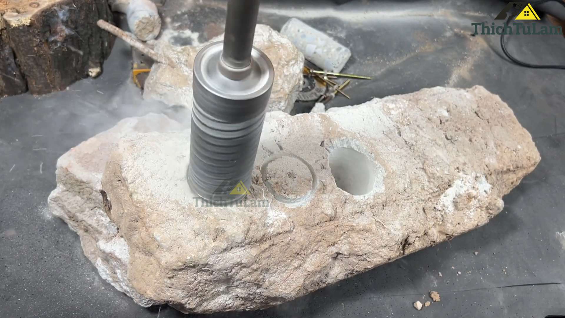 Cách sử dụng mũi khoan bê tông rút lõi đúng cách