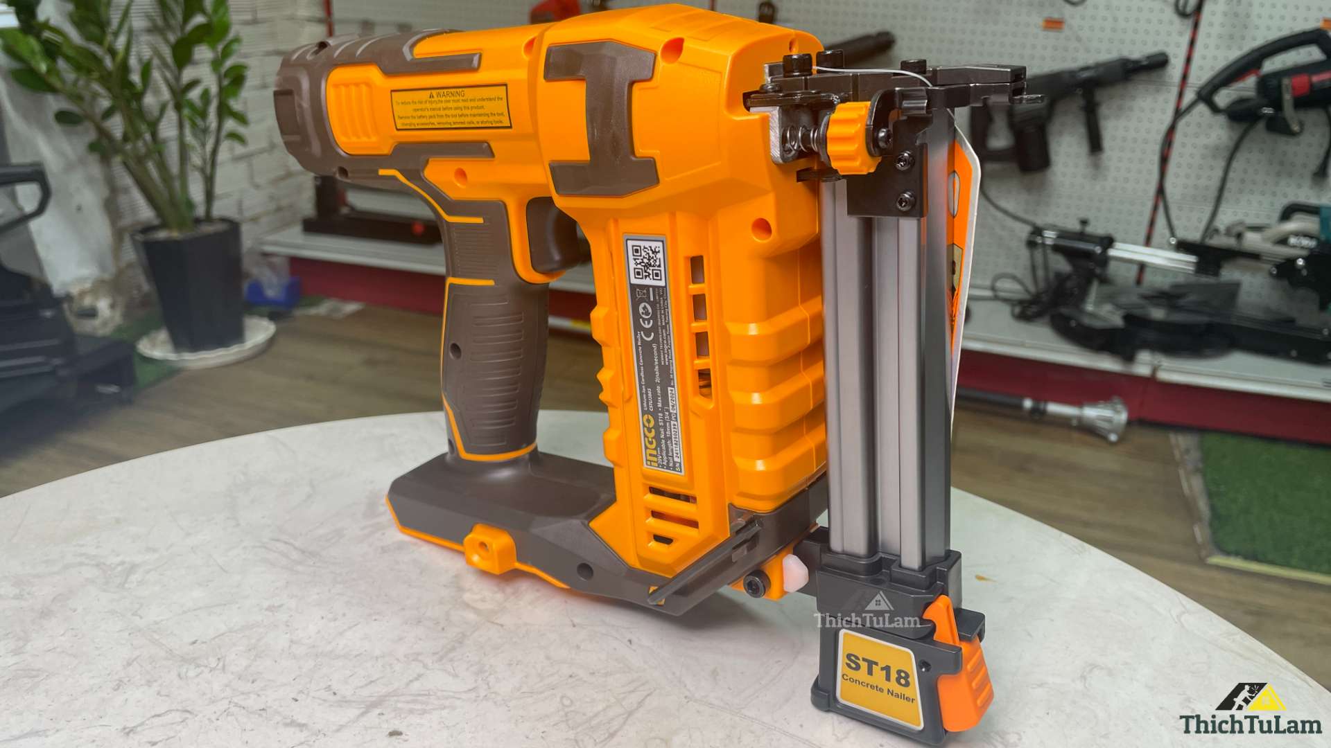 Thân máy bắn đinh thẳng dùng pin 20V-18mm Ingco CSTLI3805