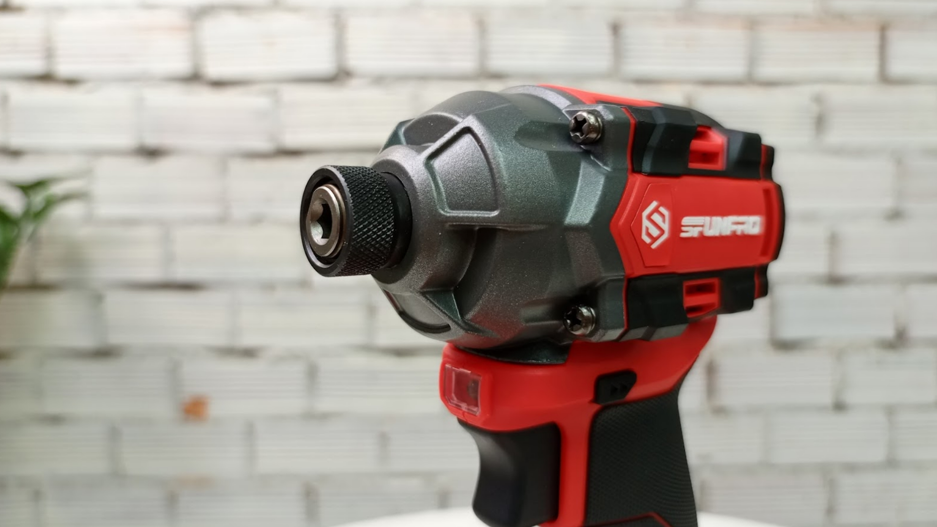 Thân máy bắt vít pin 20V lực 230N.m chân M21 Sfunpro SFD20230D