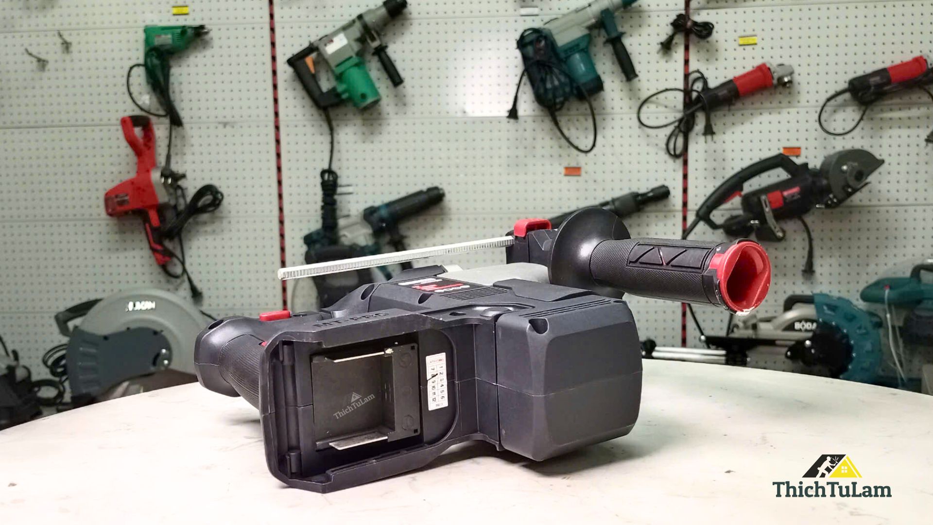 Thân máy khoan bê tông pin M21 Amaxtools A3CN28SM.B (đen)