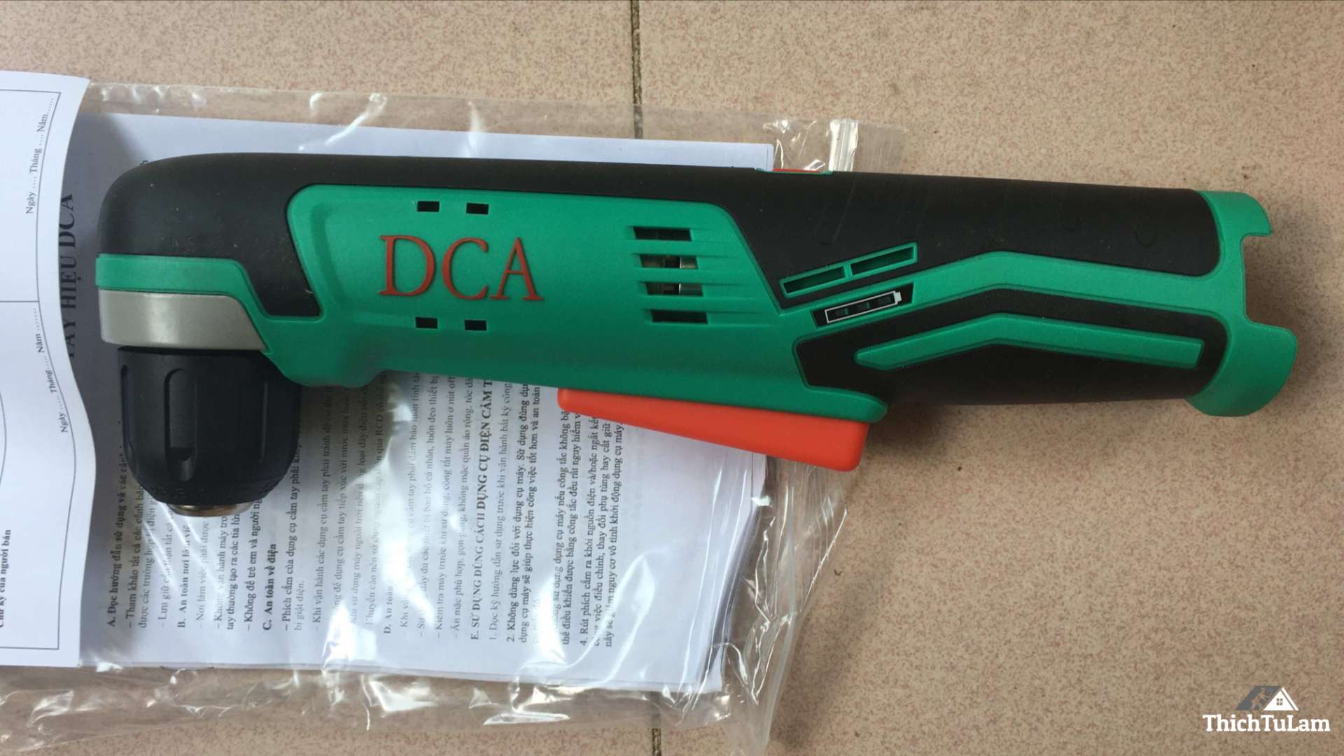 Thân máy khoan góc pin 12V DCA ADJZ14-10Z