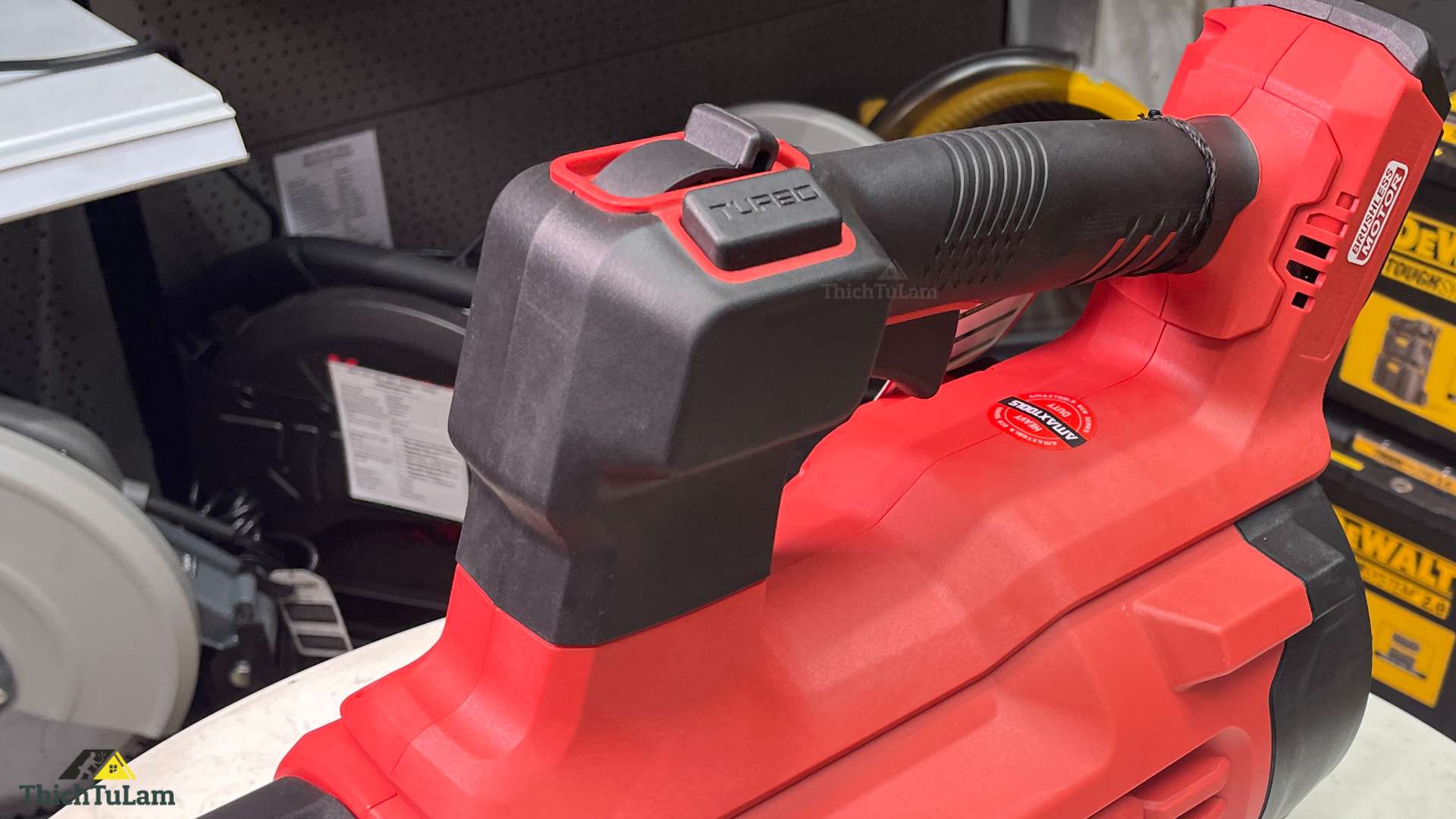 Nút đổi chế độ Turbo