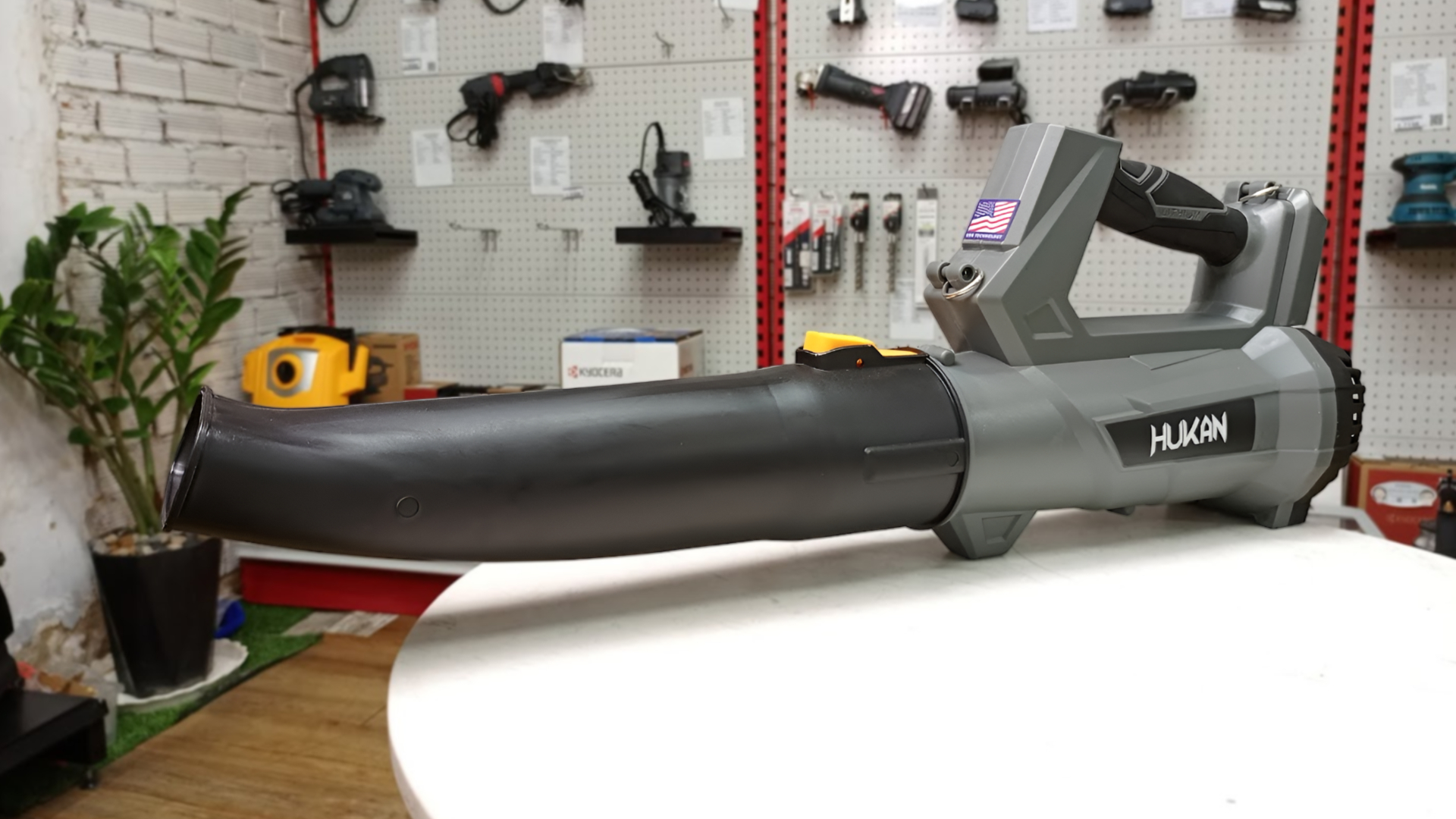 Thân máy thổi lá dùng pin 21V Gen 2 Hukan HM21-EBL1660D-T