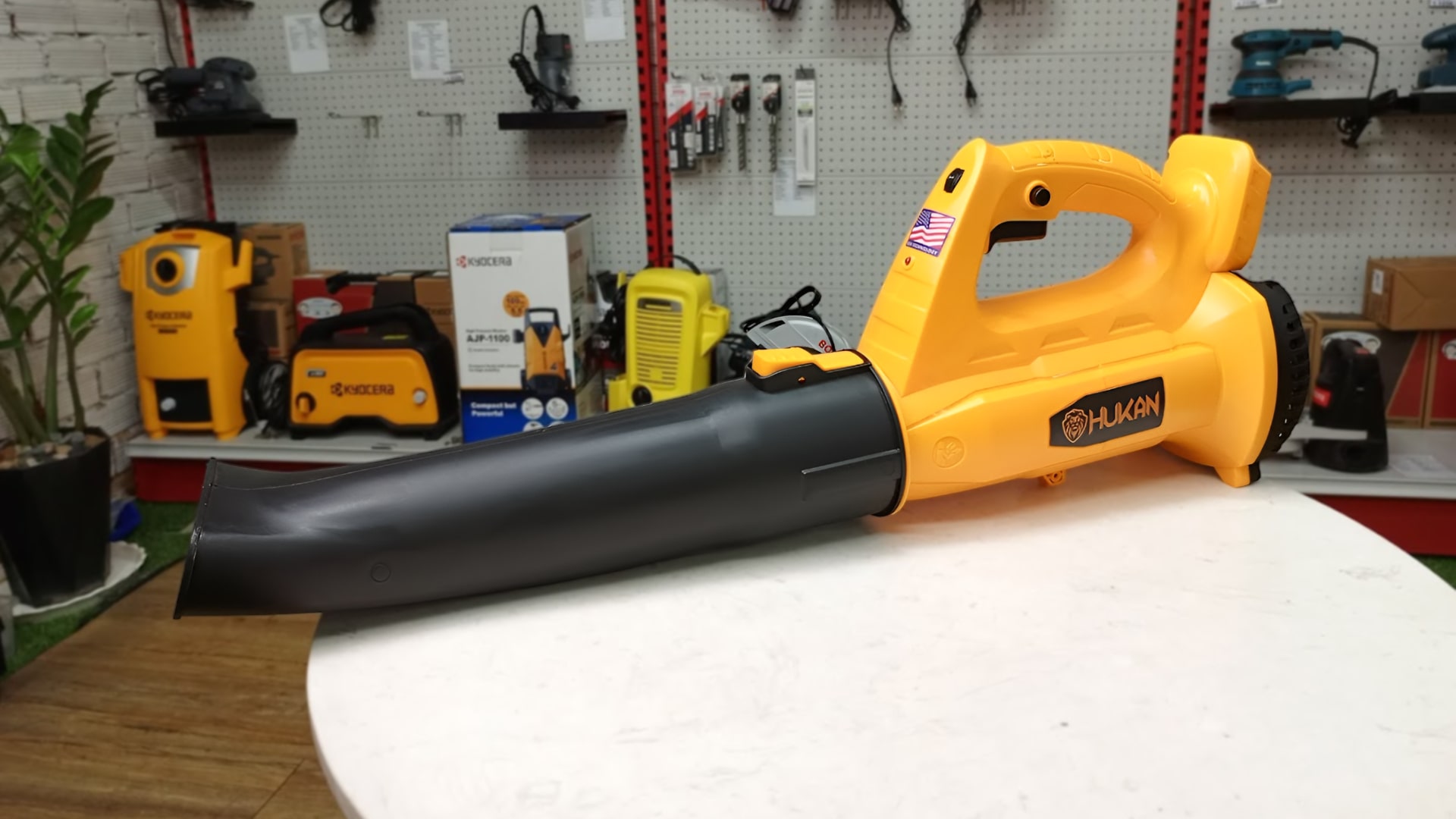 Thân máy thổi lá dùng pin 21V Hukan HM21-CB1566M-T