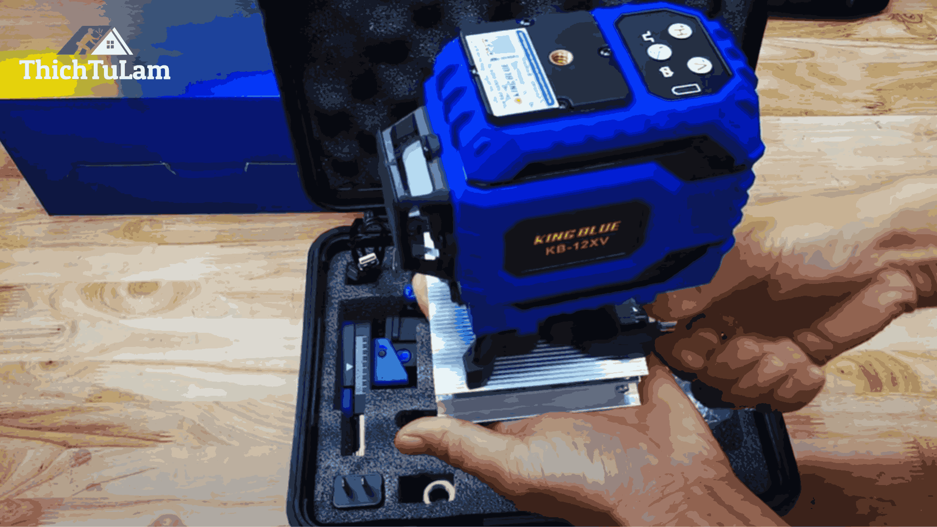 Máy Cân Mực Kingblue 12 Tia: Đánh Giá Chi Tiết