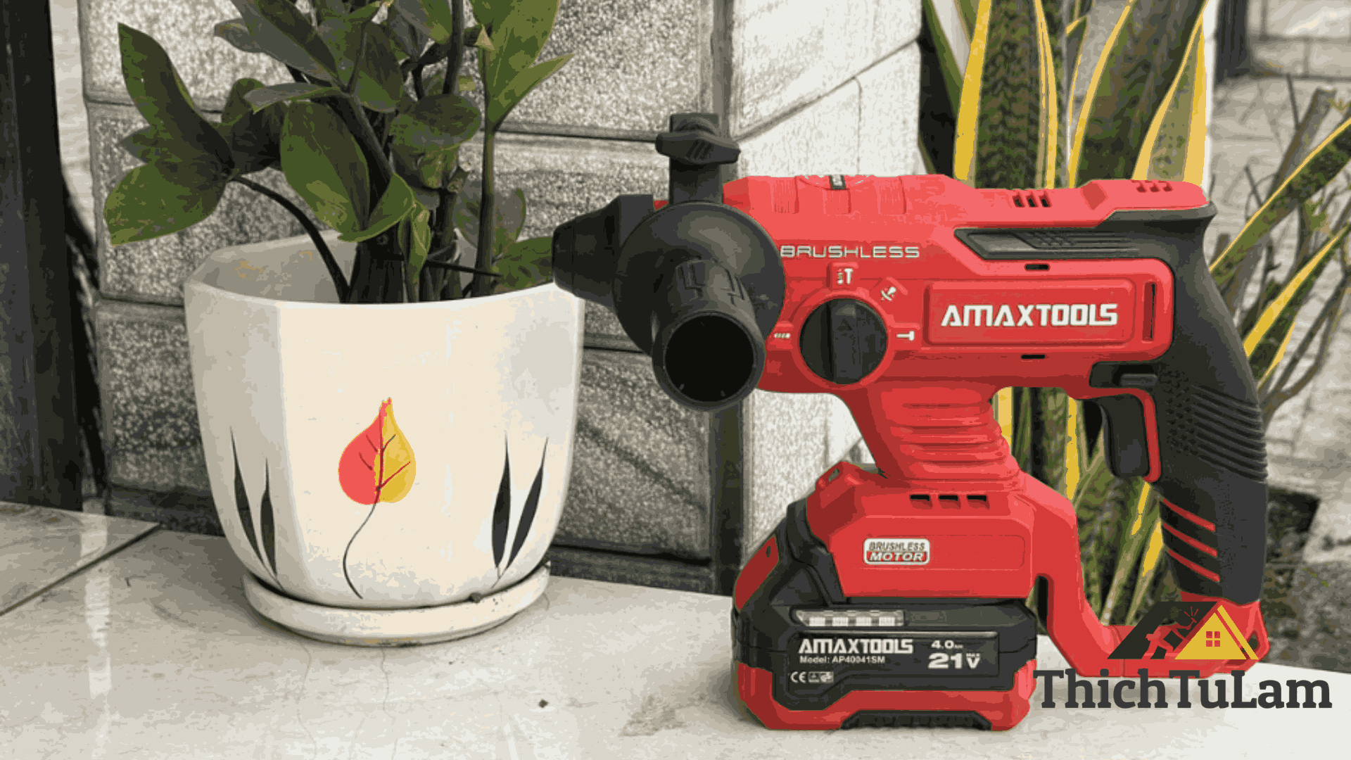 Cẩm Nang Sử Dụng Máy Khoan Bê Tông Pin Amaxtools A3CN2601