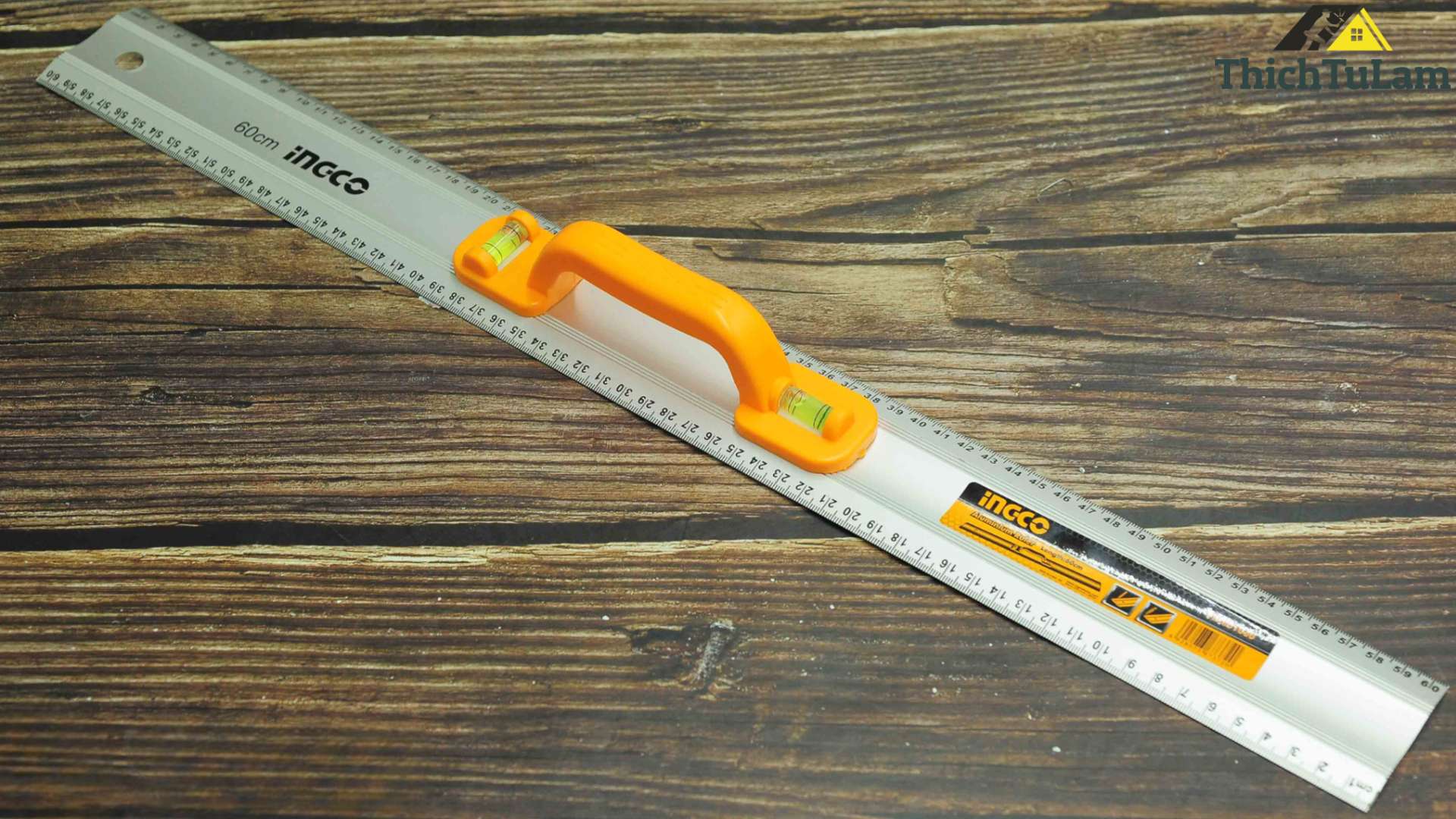 Thước chuyên dụng nhôm xây dựng 60cm Ingco HAR01060