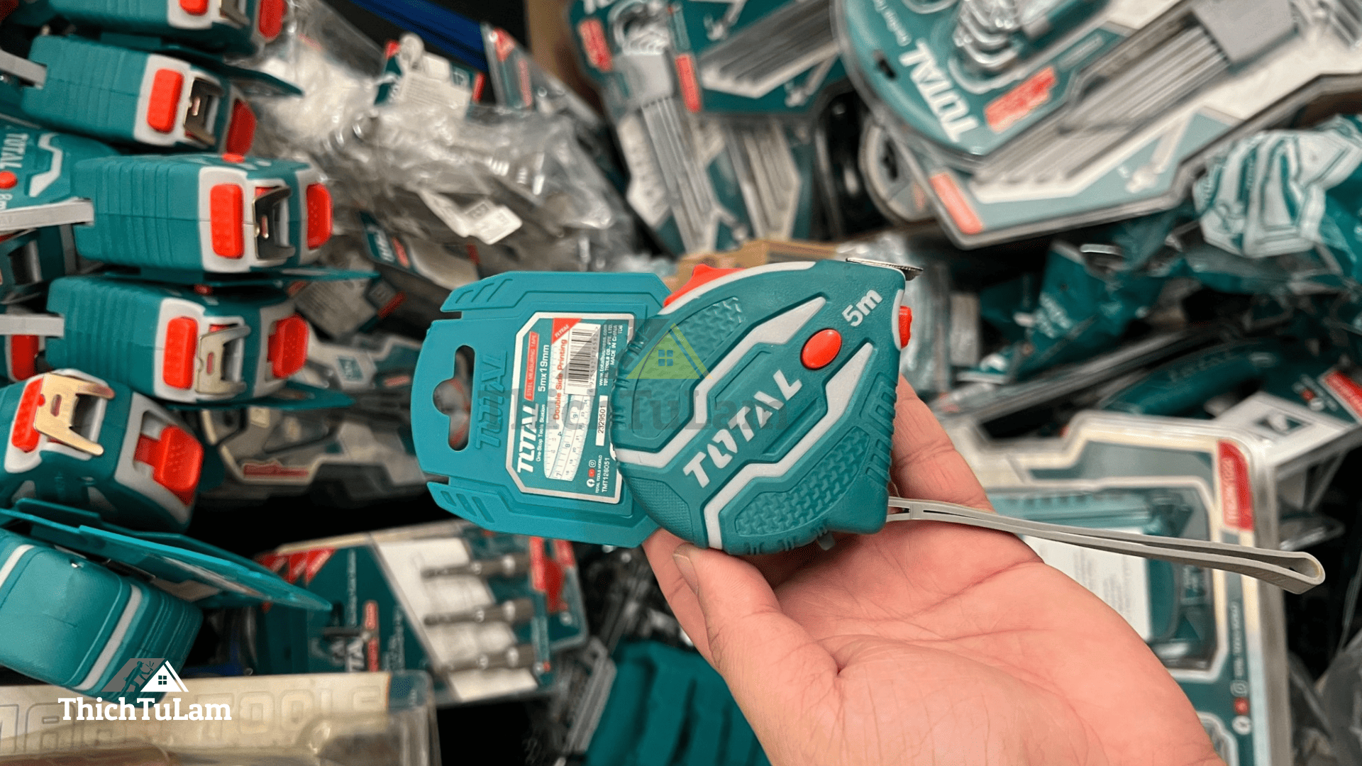 Thước cuộn (kéo) Total