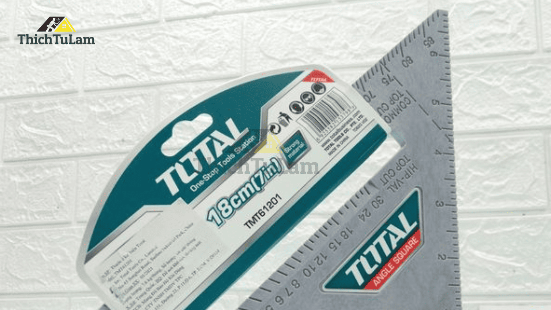 Thước kẻ Total