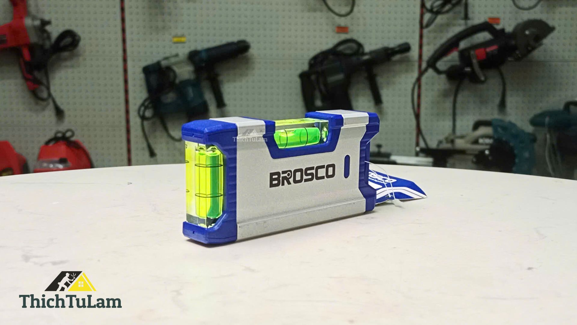 Thước thủy nhôm có từ kích thước 110mm Brosco BR534110