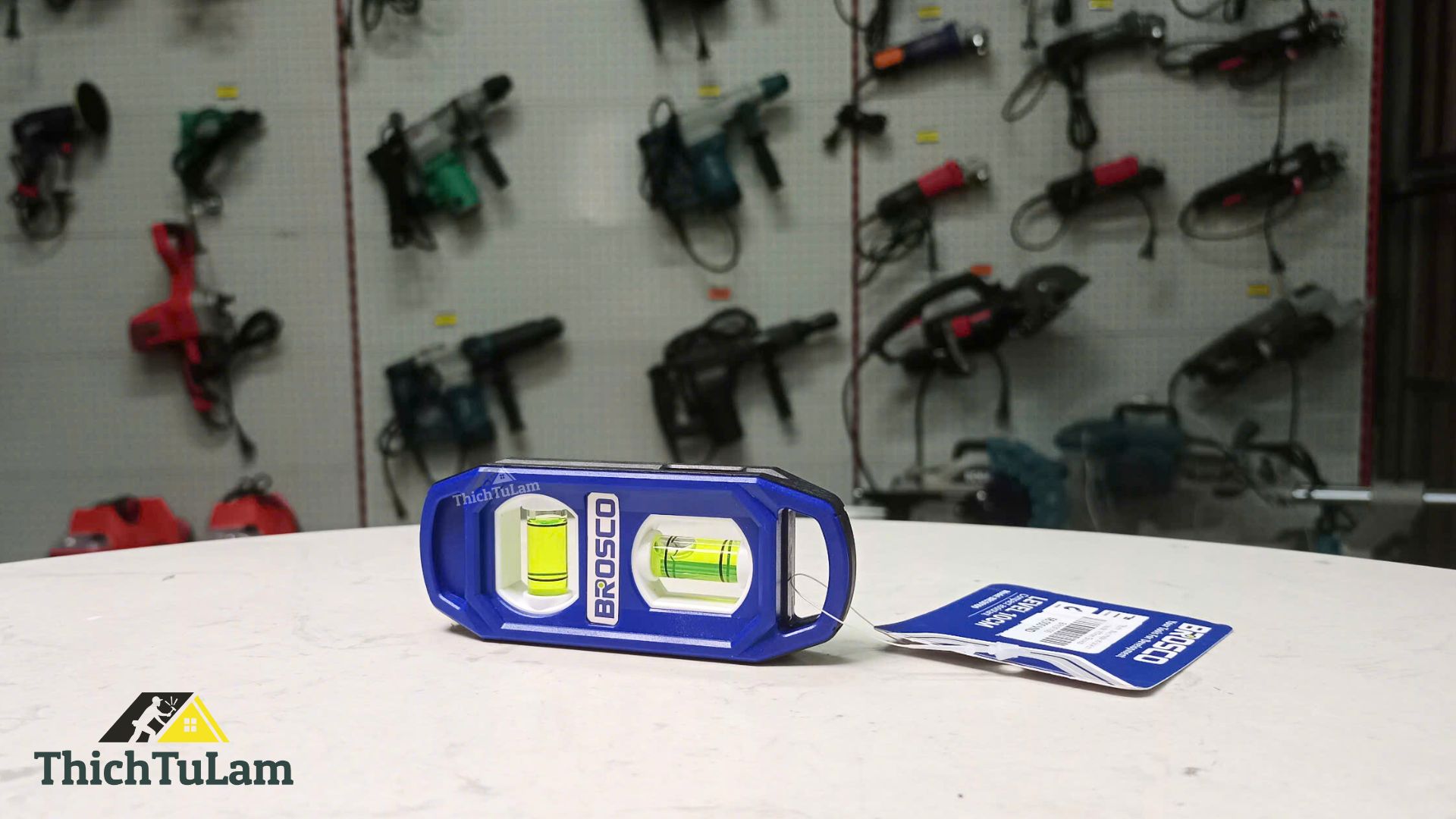 Thước thủy nhựa có từ kích thước 100mm Brosco BR530100