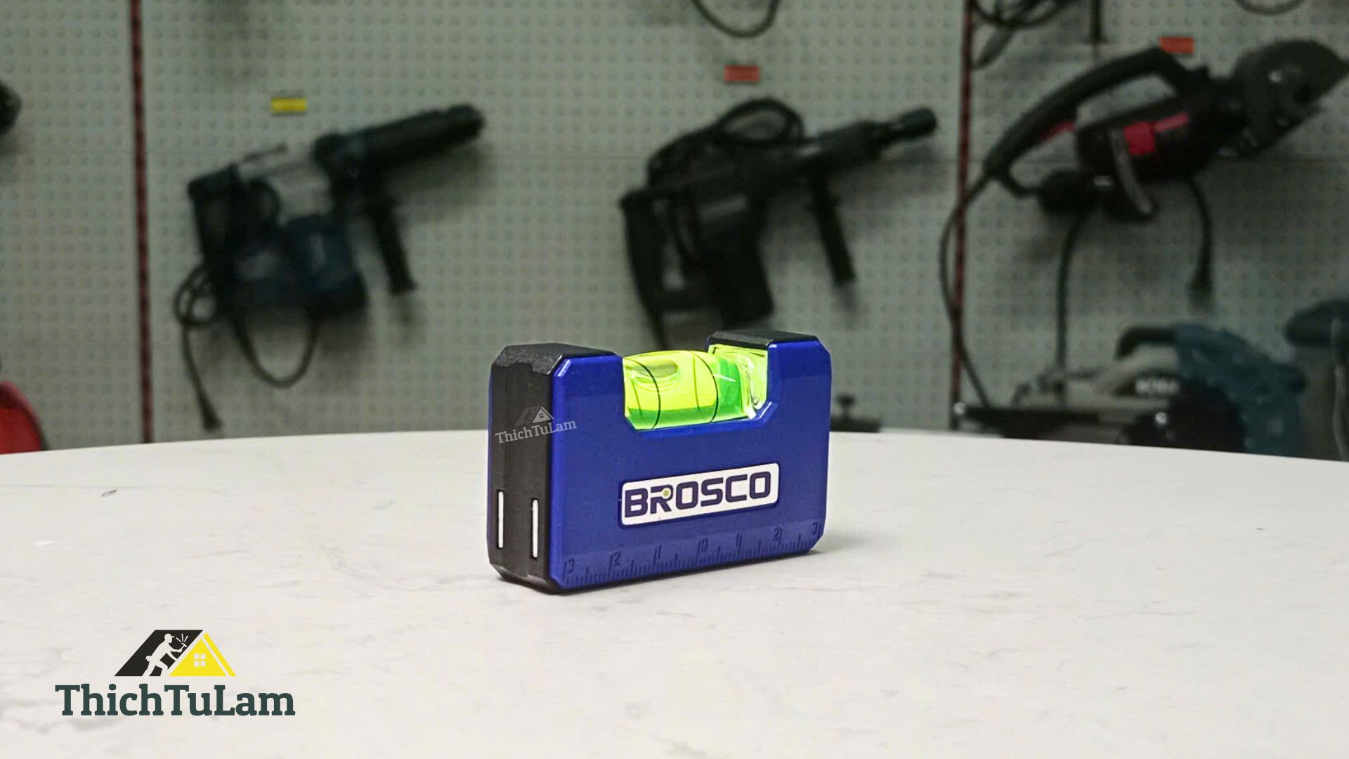 Thước thủy nhựa có từ kích thước 65mm Brosco BR533065