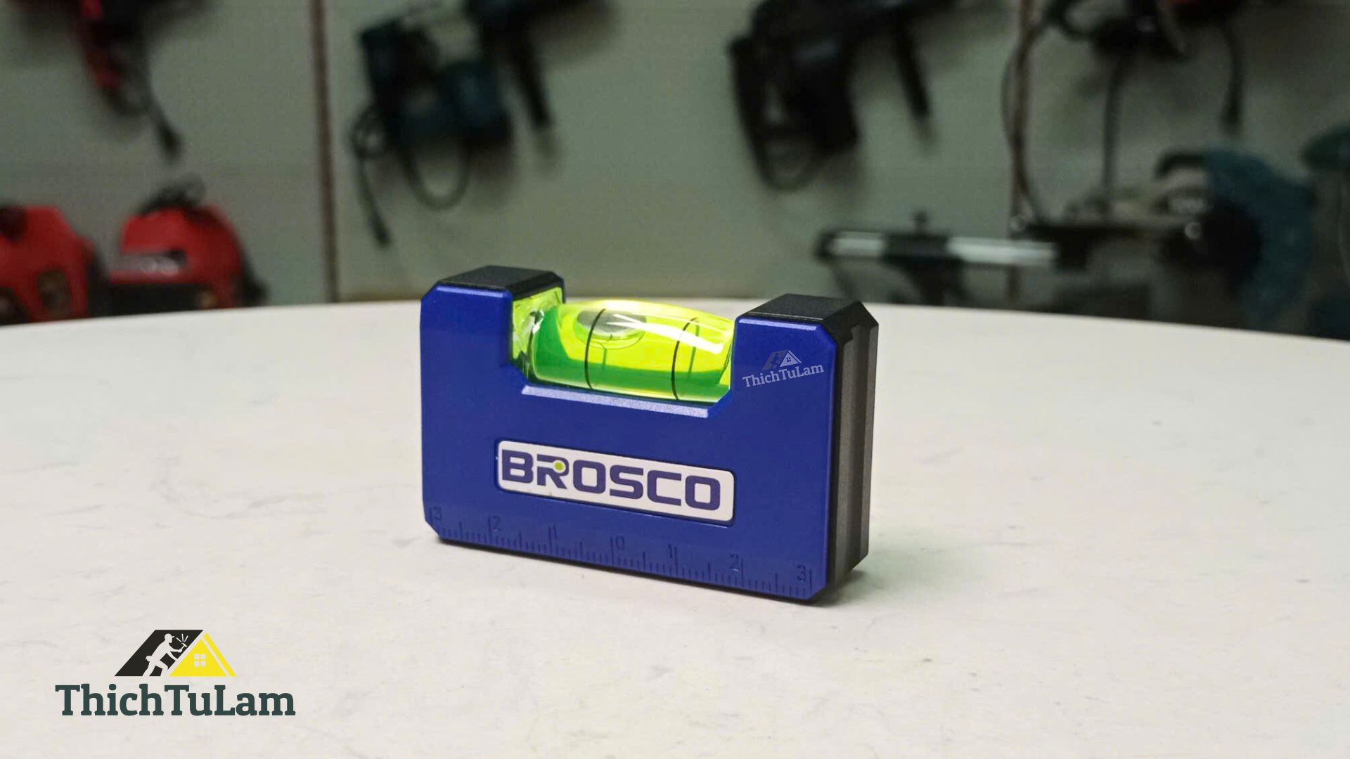 Thước thủy nhựa có từ kích thước 65mm Brosco BR533065