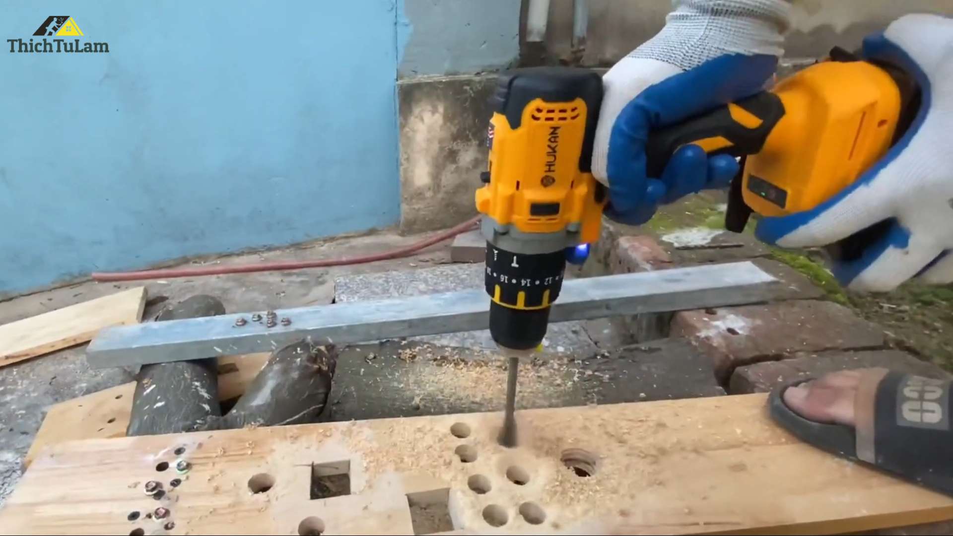 Trải nghiệm khoan gỗ