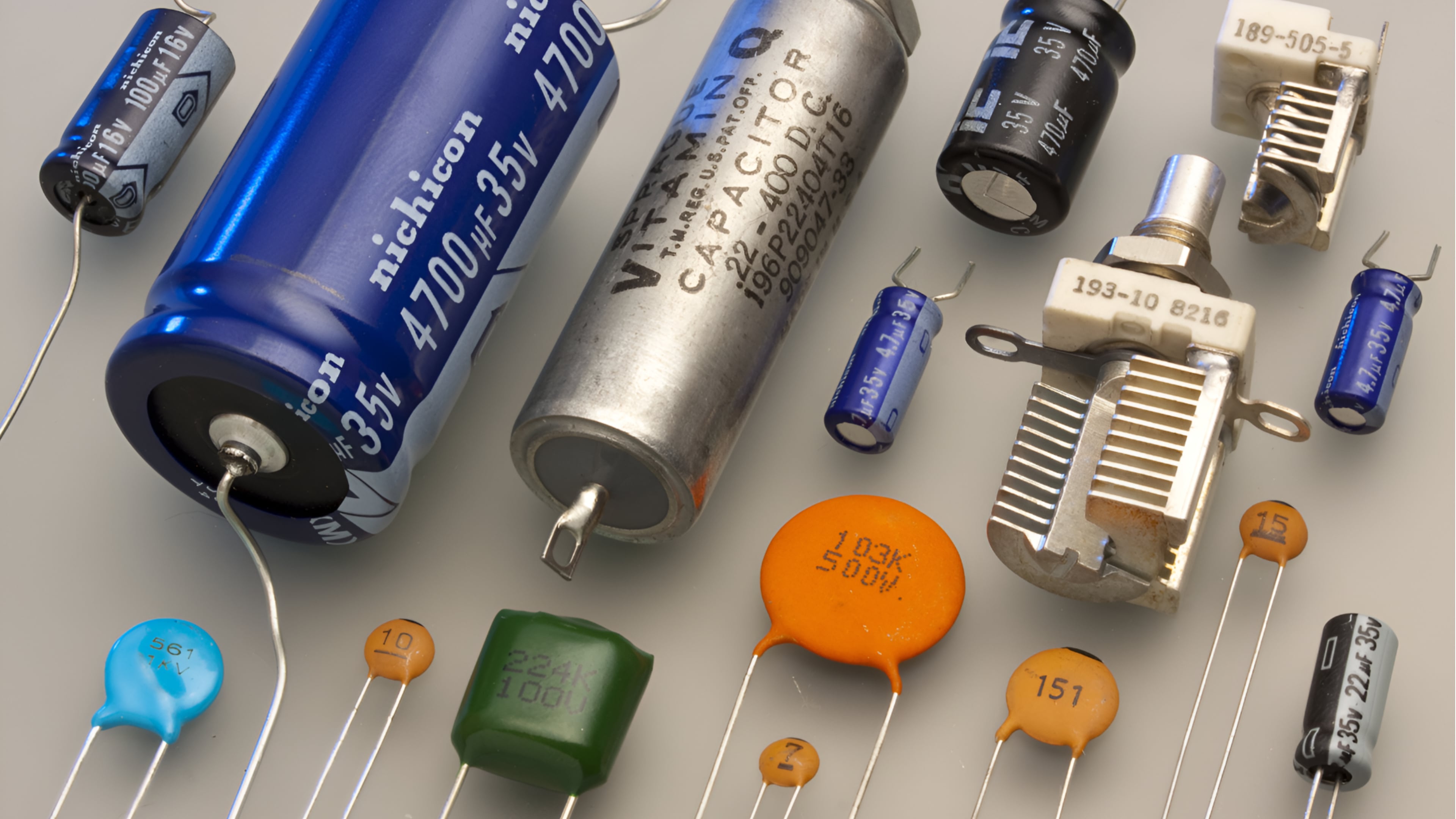 Tụ điện là gì ?