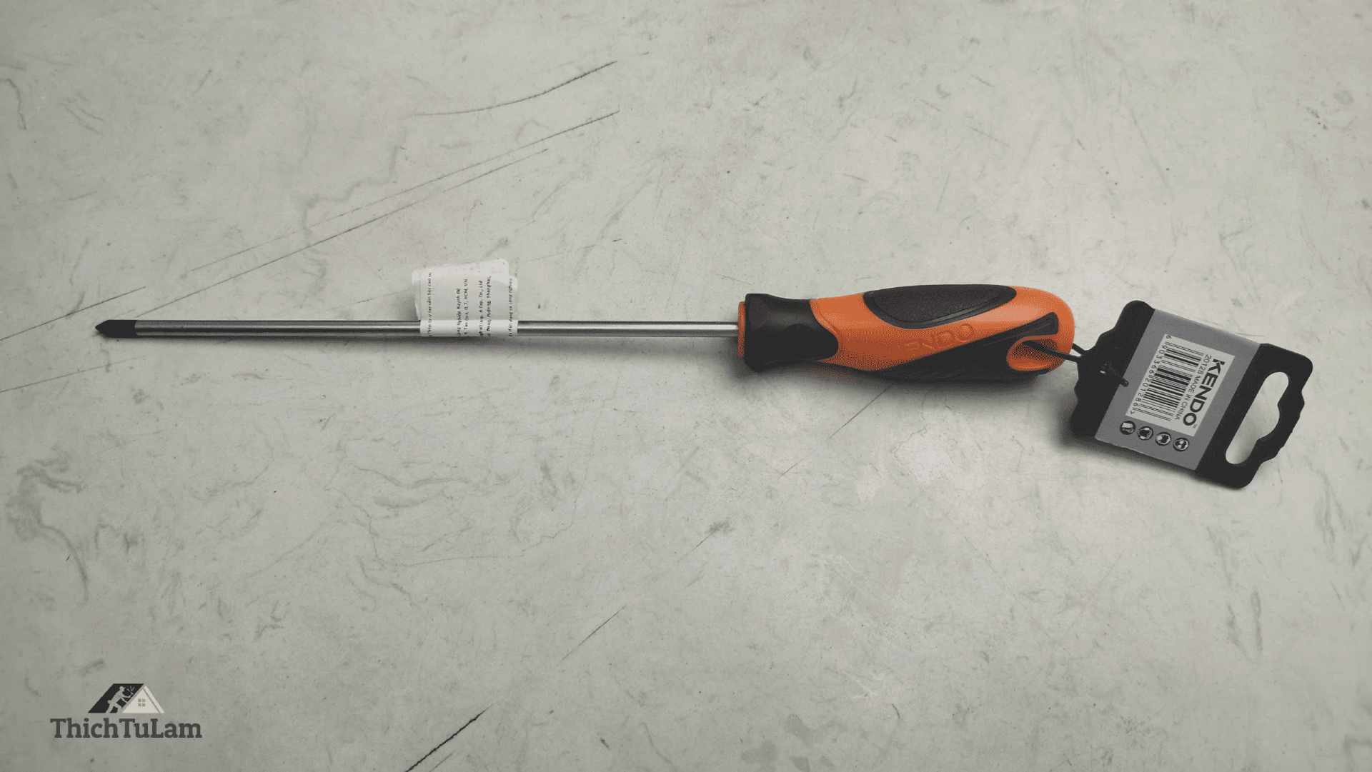 Tua vít bake bằng thép Cr-V tay cầm bọc cao su PH1x200mm Kendo 20128