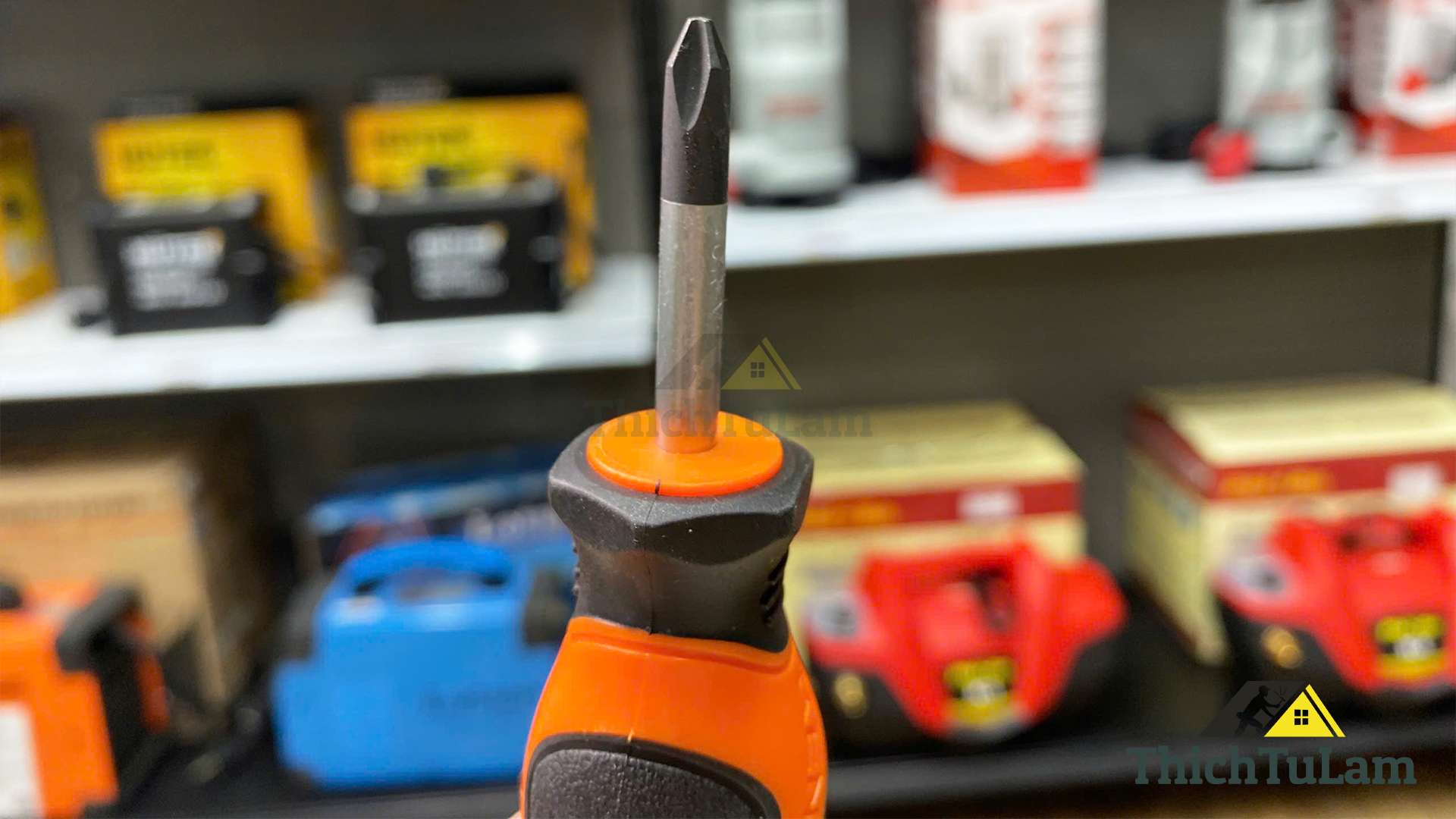 Tua vít bake bằng thép Cr-V tay cầm bọc cao su PH2 x 38mm Kendo 20145